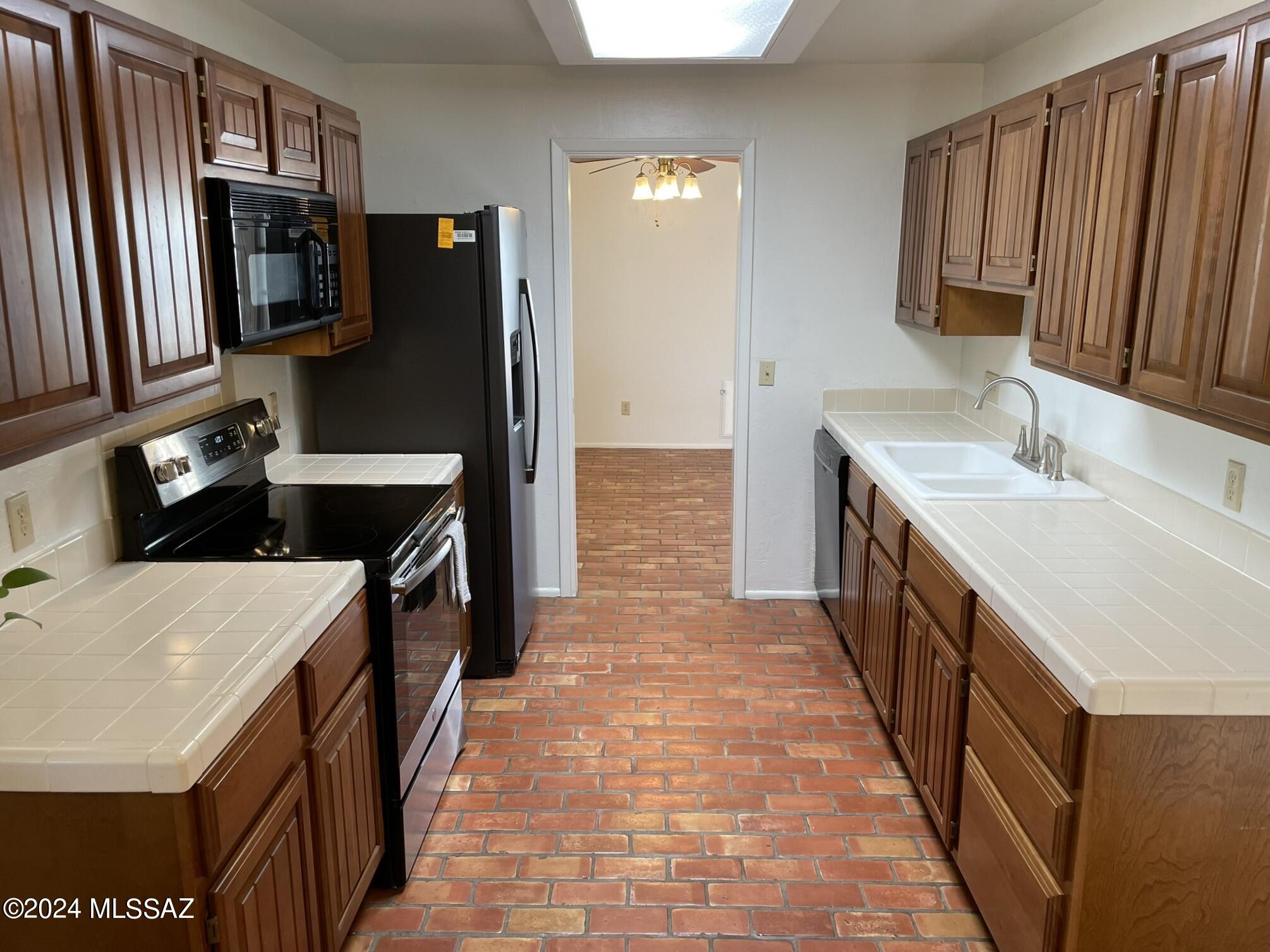 7453 E Serenity Lane