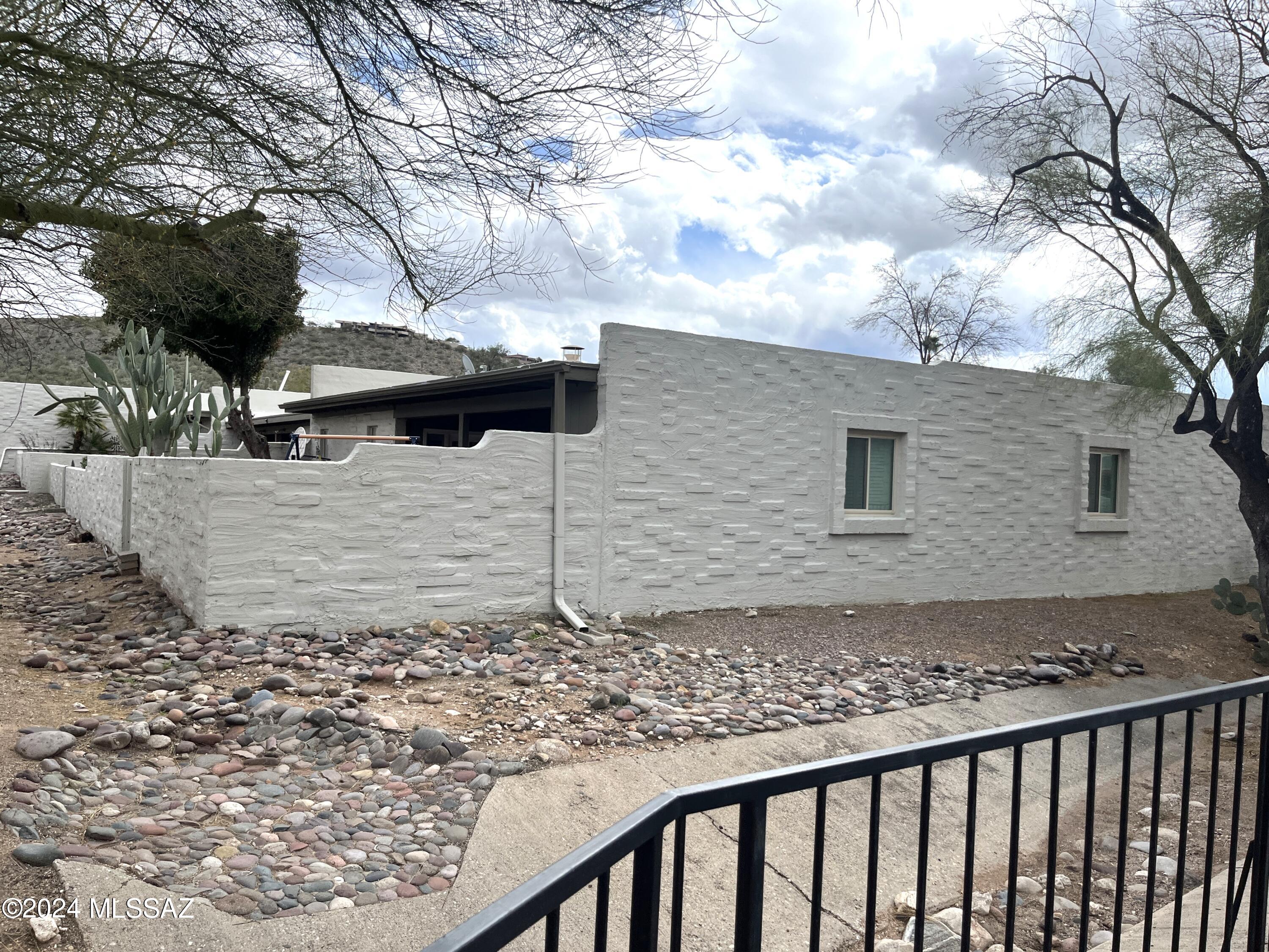 7453 E Serenity Lane