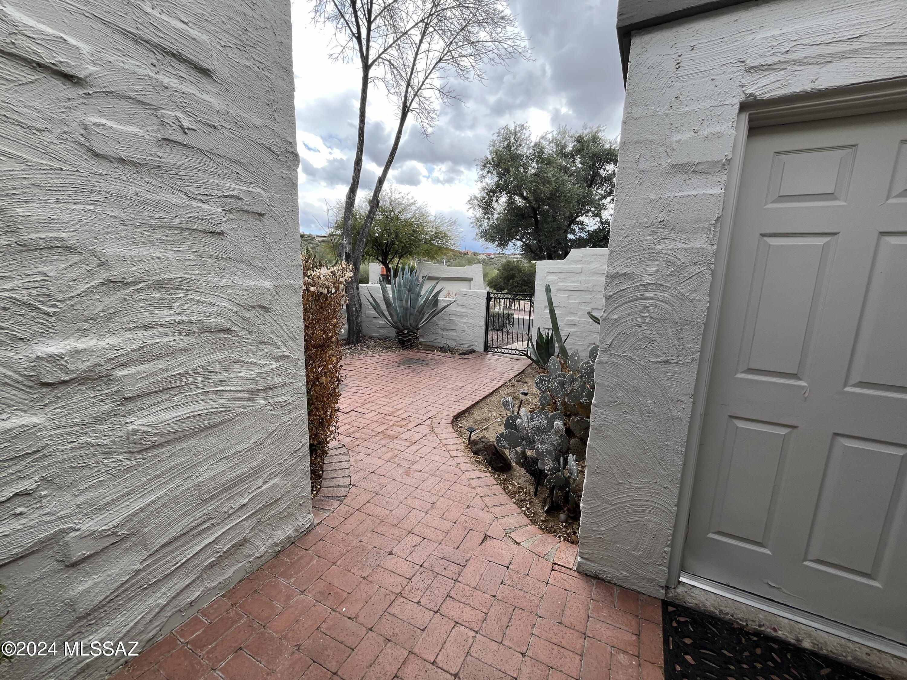 7453 E Serenity Lane