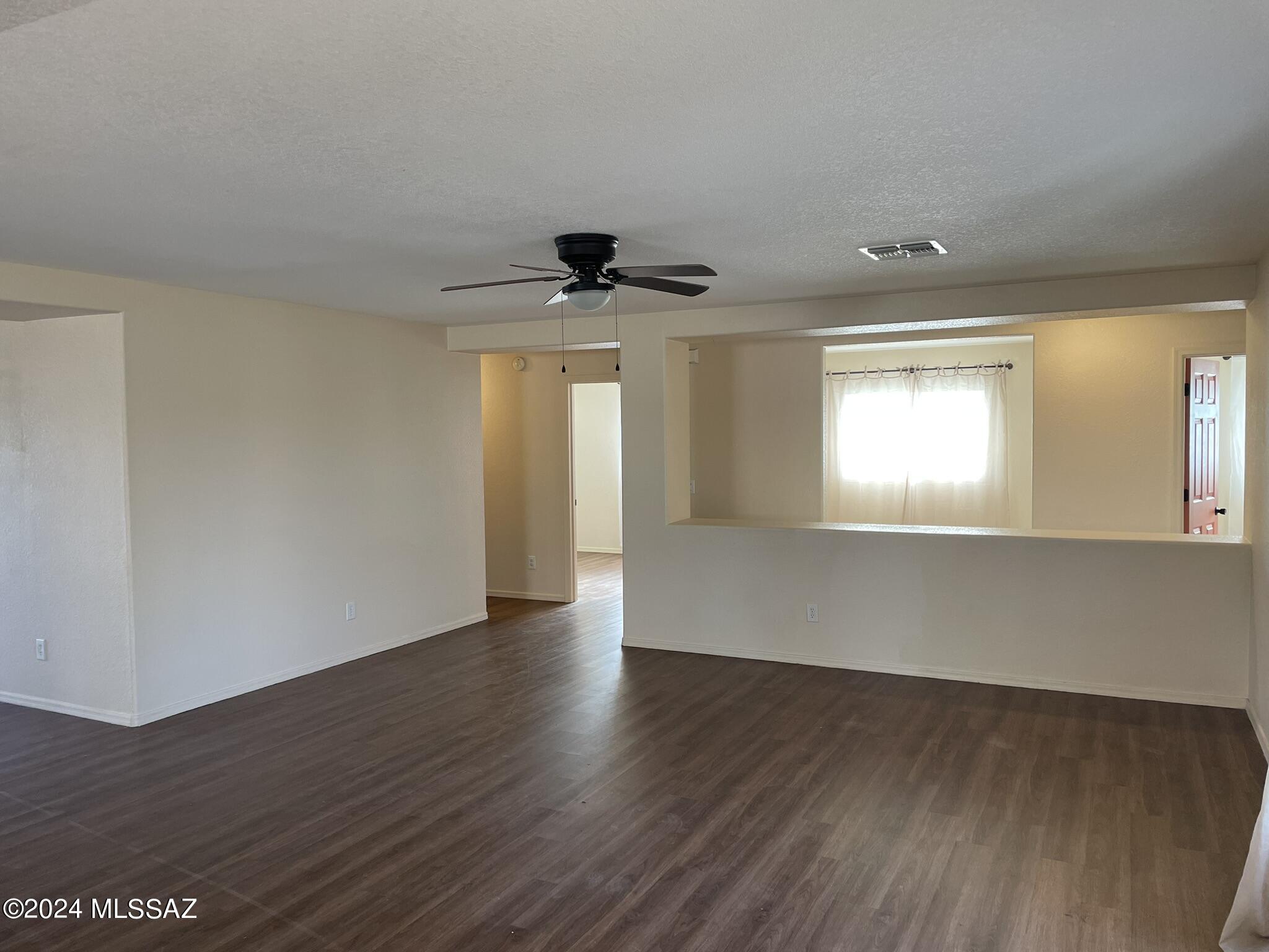 10930 S Camino San Clemente