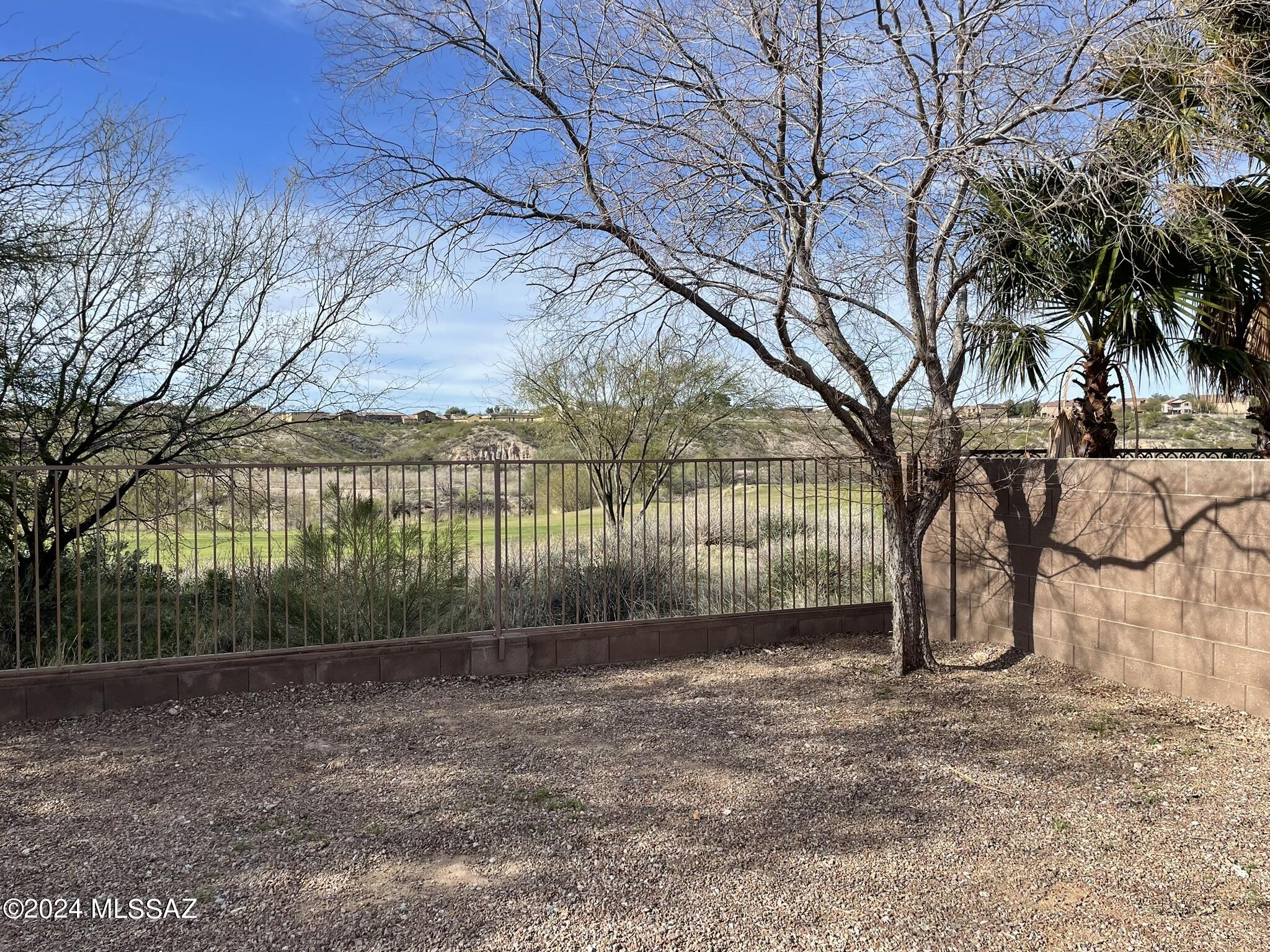 10930 S Camino San Clemente