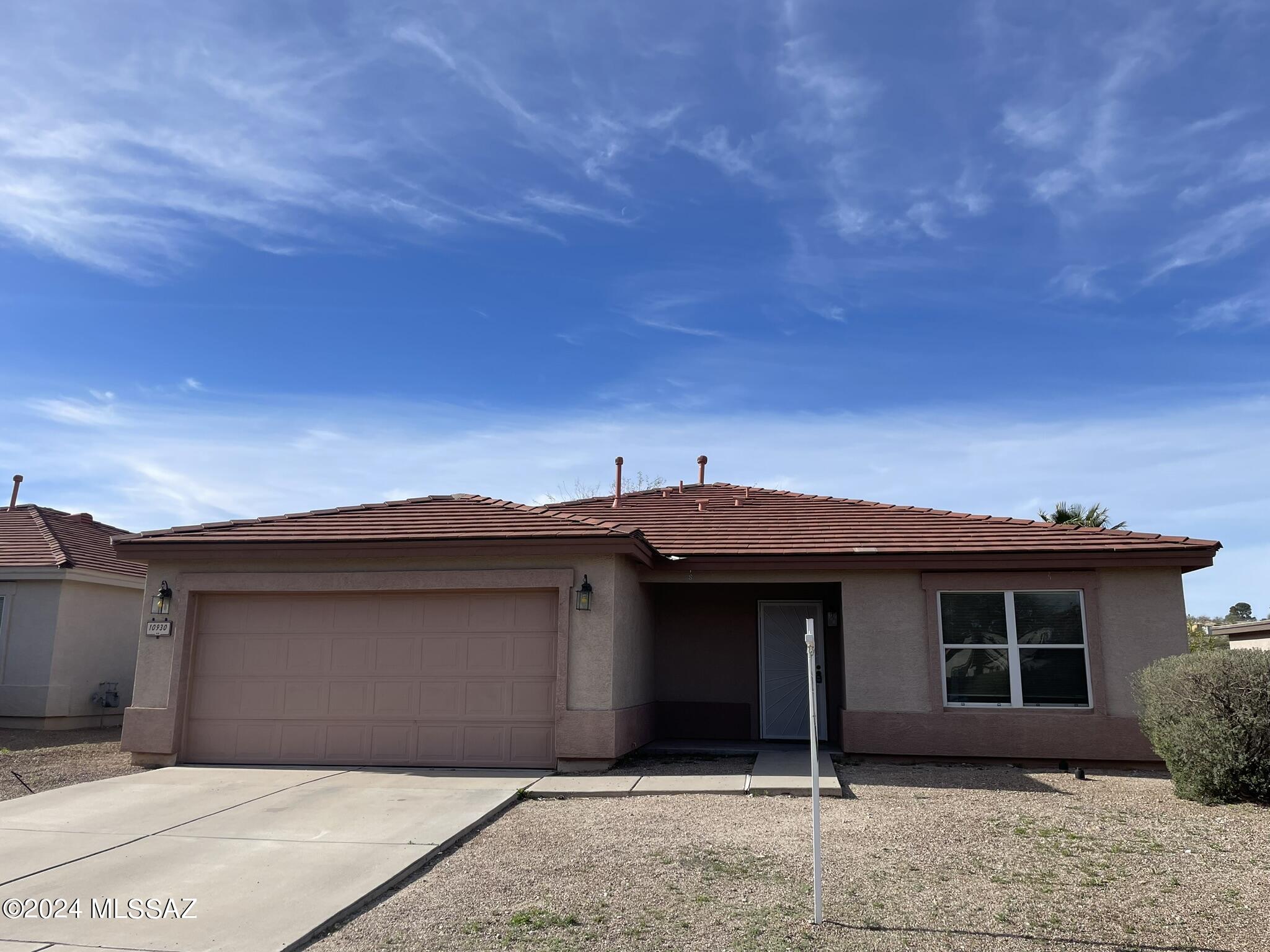 10930 S Camino San Clemente