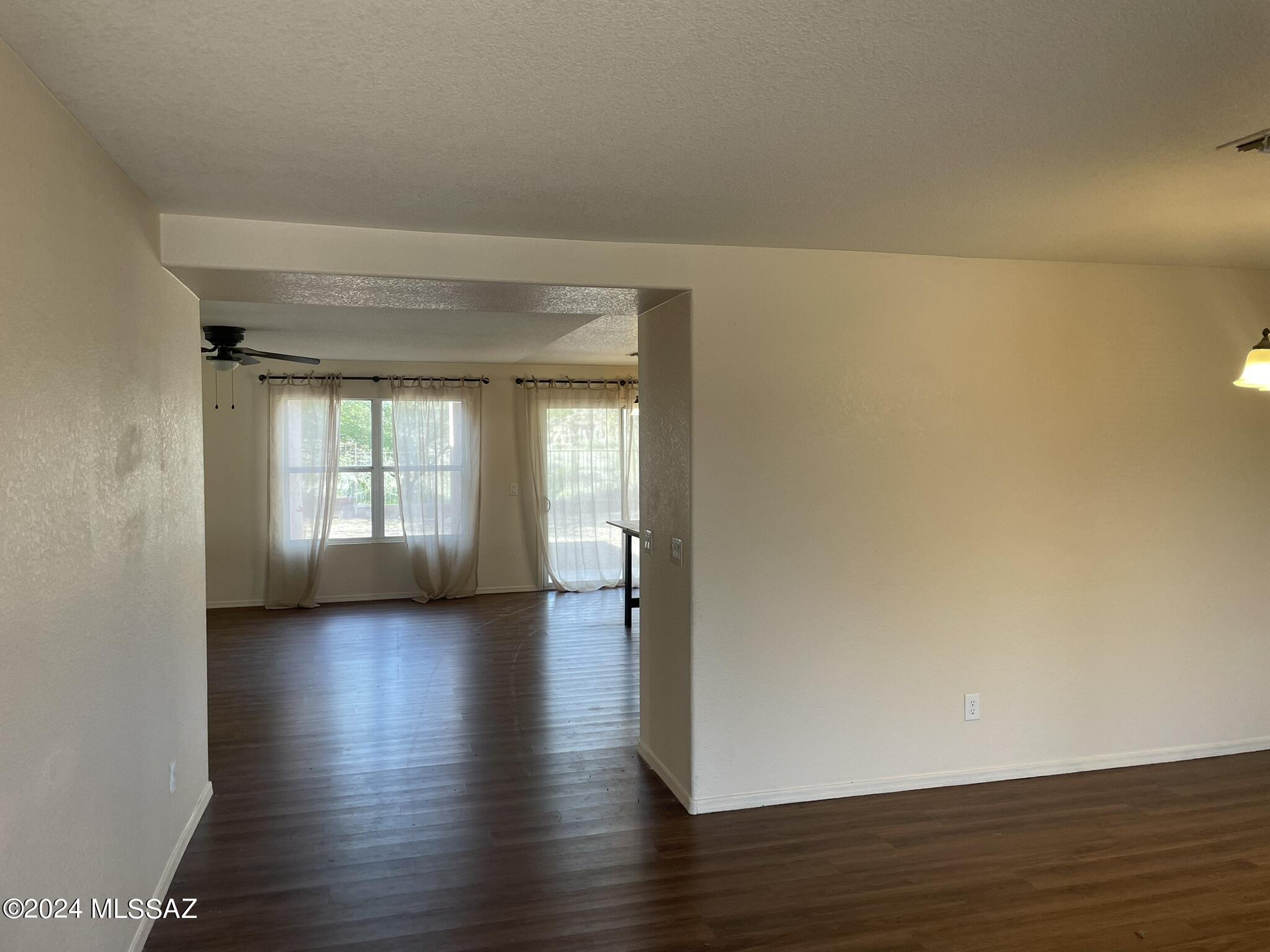 10930 S Camino San Clemente