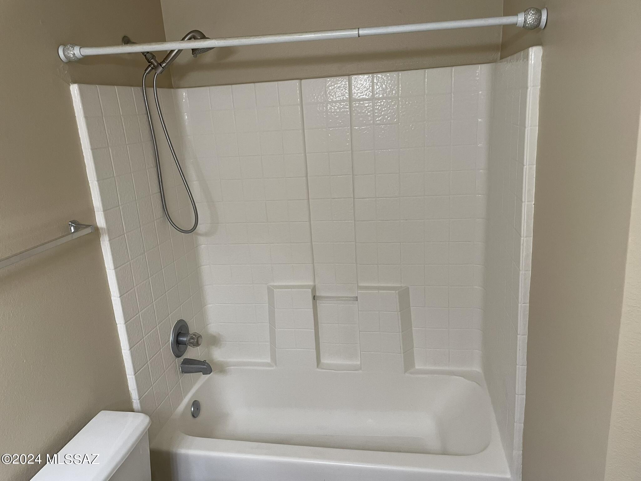 5751 N Kolb Road N Unit: 14101