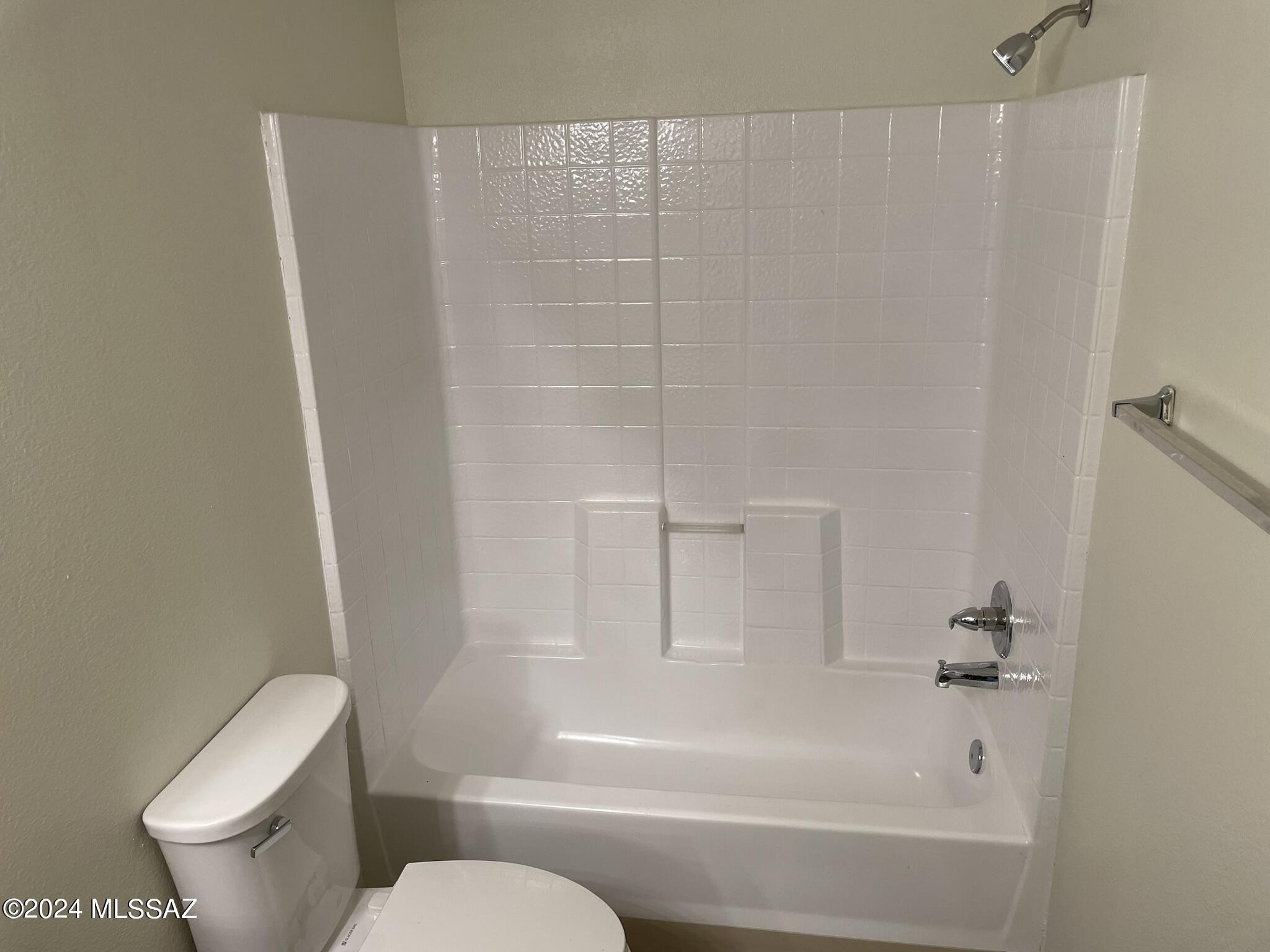 5751 N Kolb Road Unit: 20102