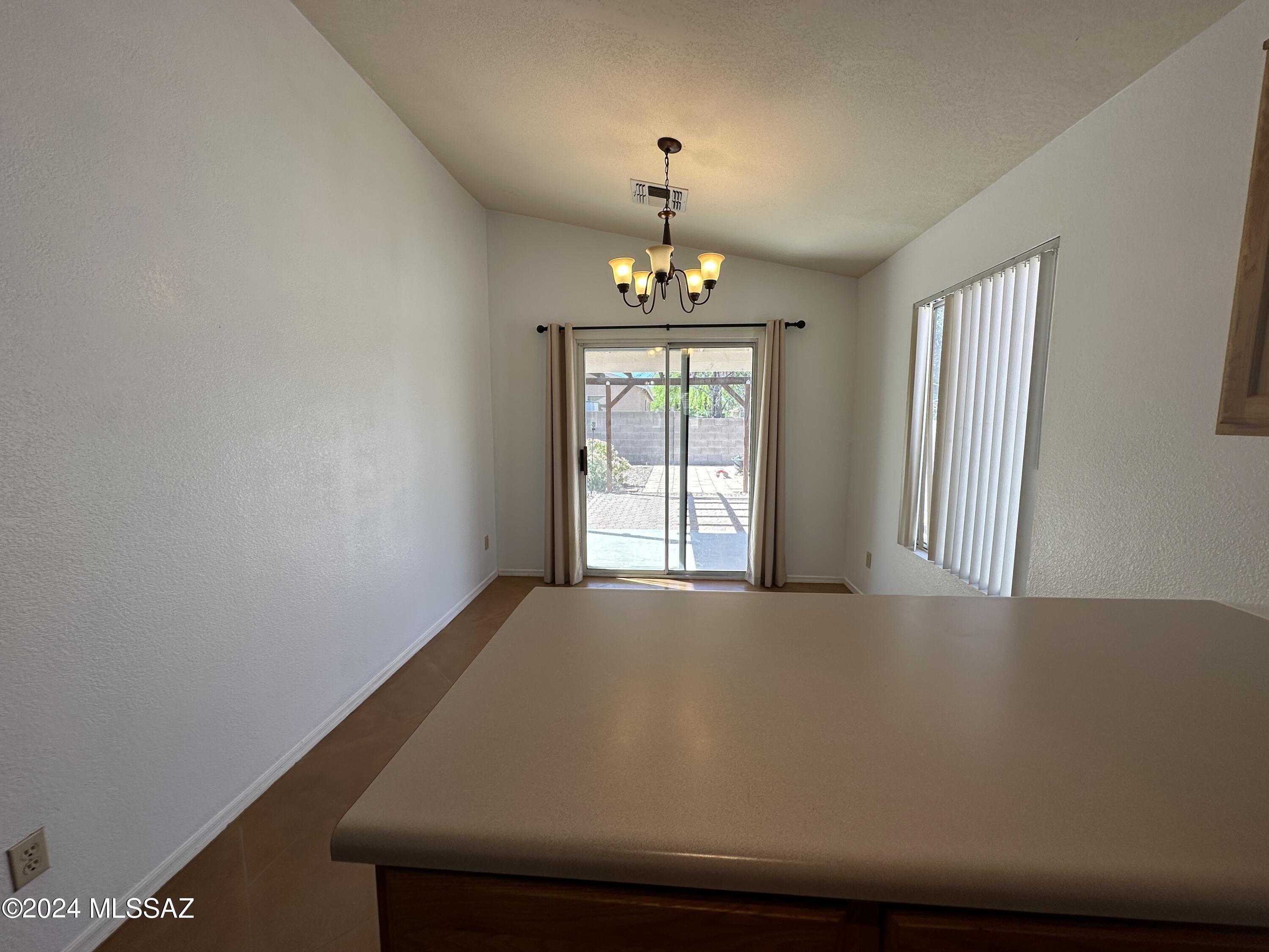 8673 S Desert Dove Drive