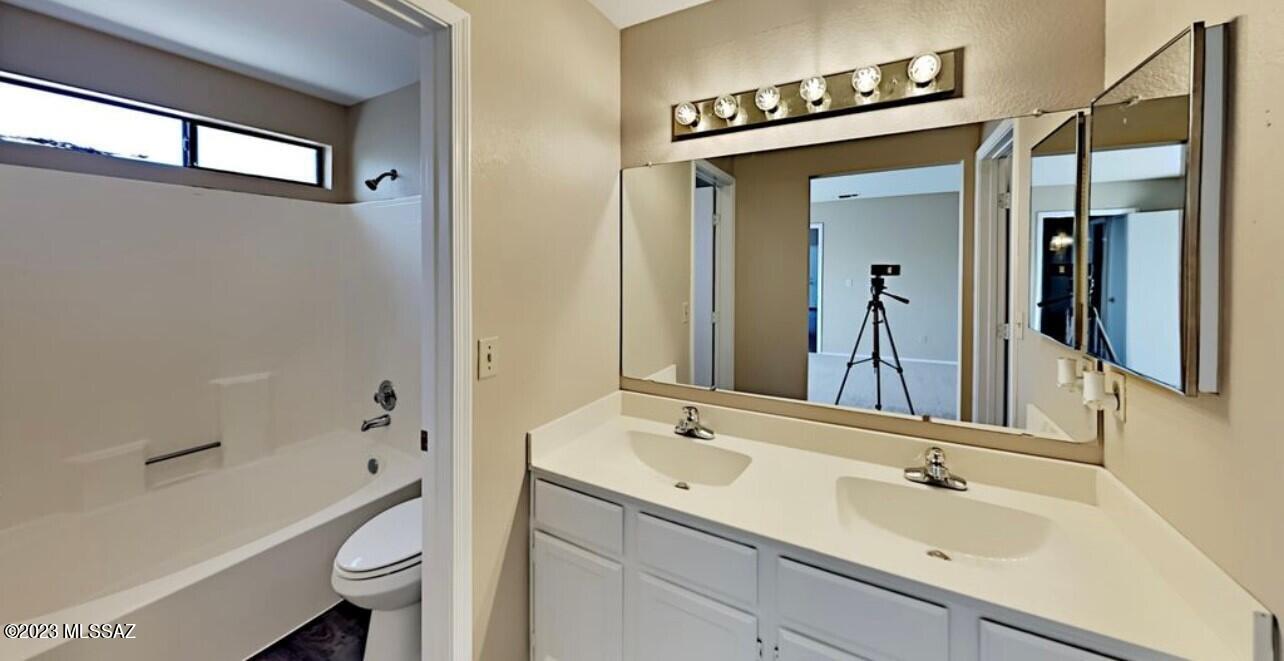 2501 N Palo Santo Drive