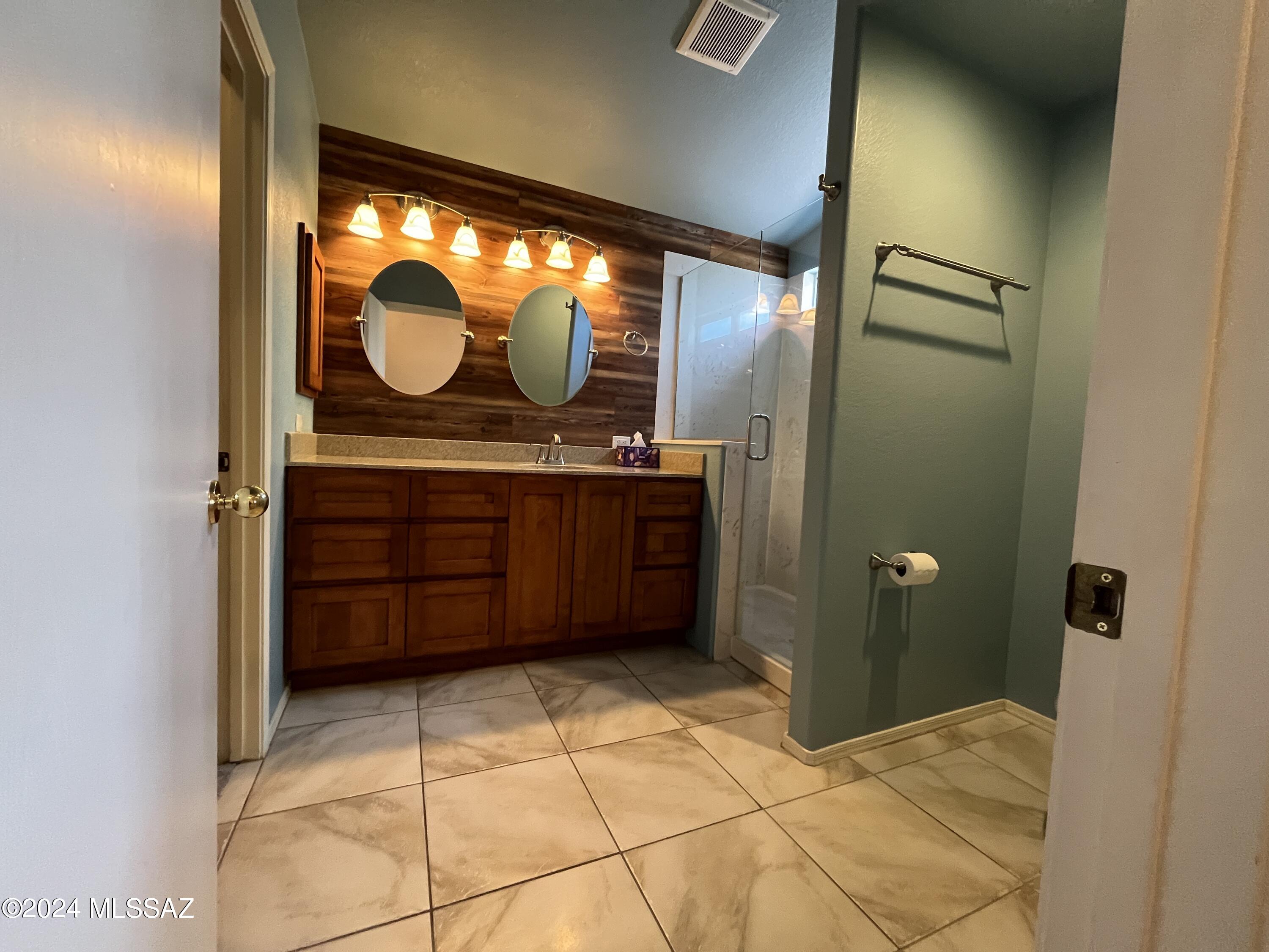 3449 N Avenida Albor