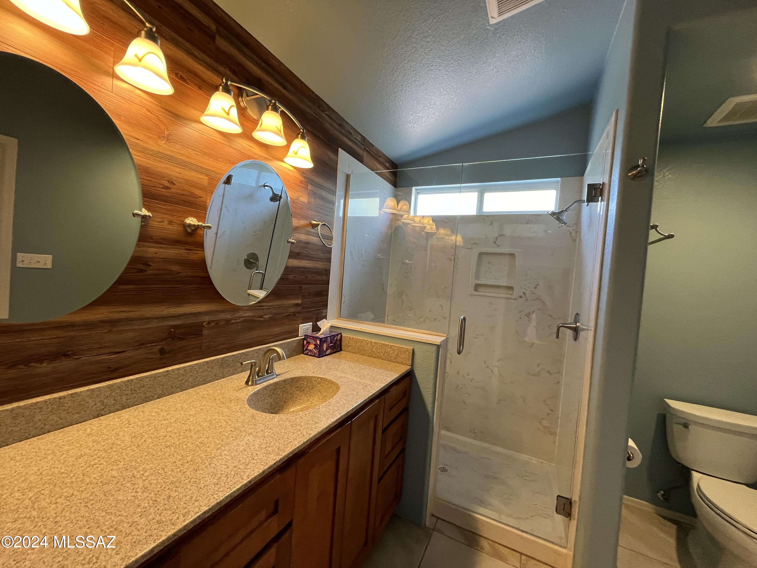 3449 N Avenida Albor