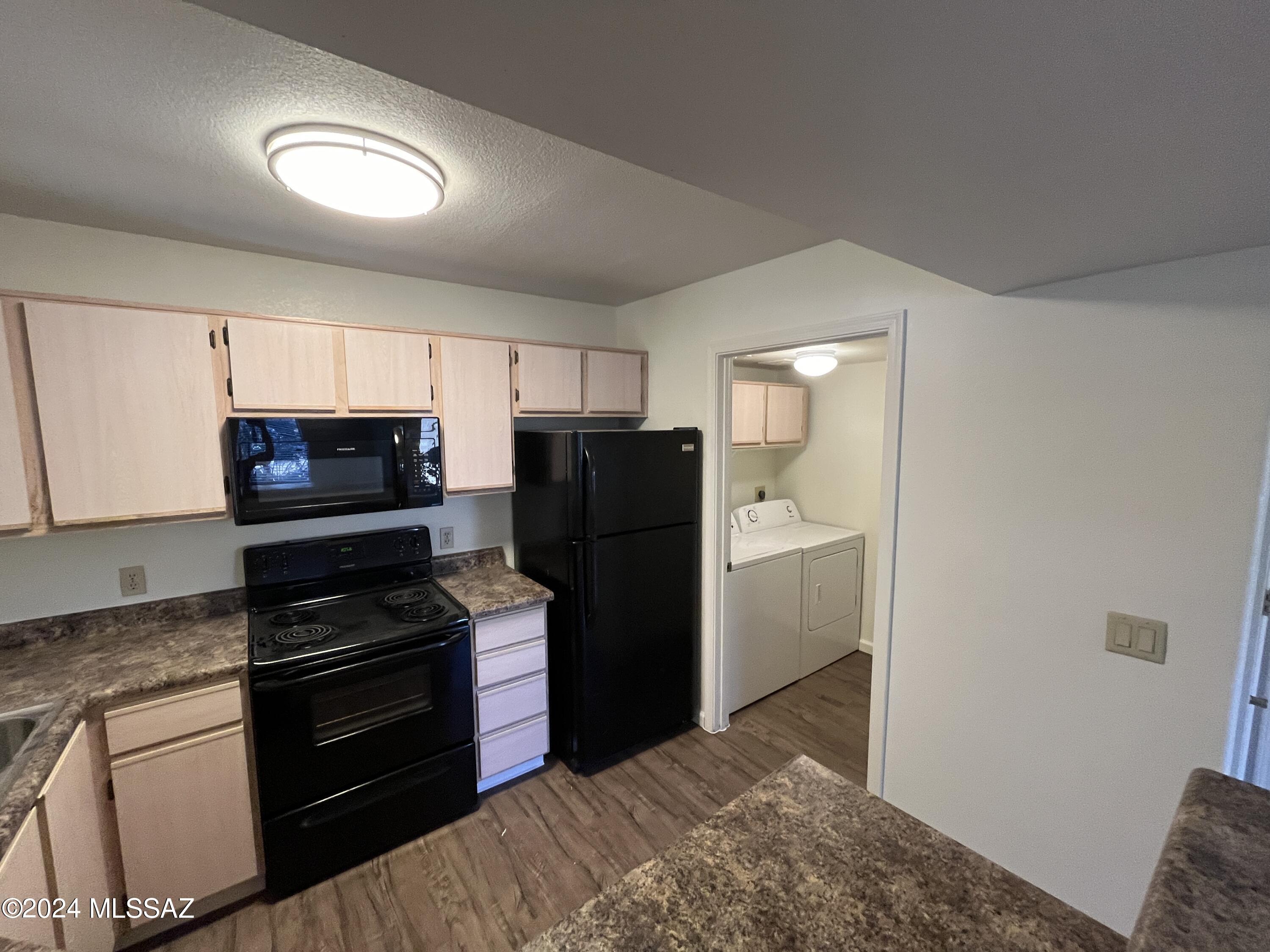 5751 N Kolb Road N Unit: 14102
