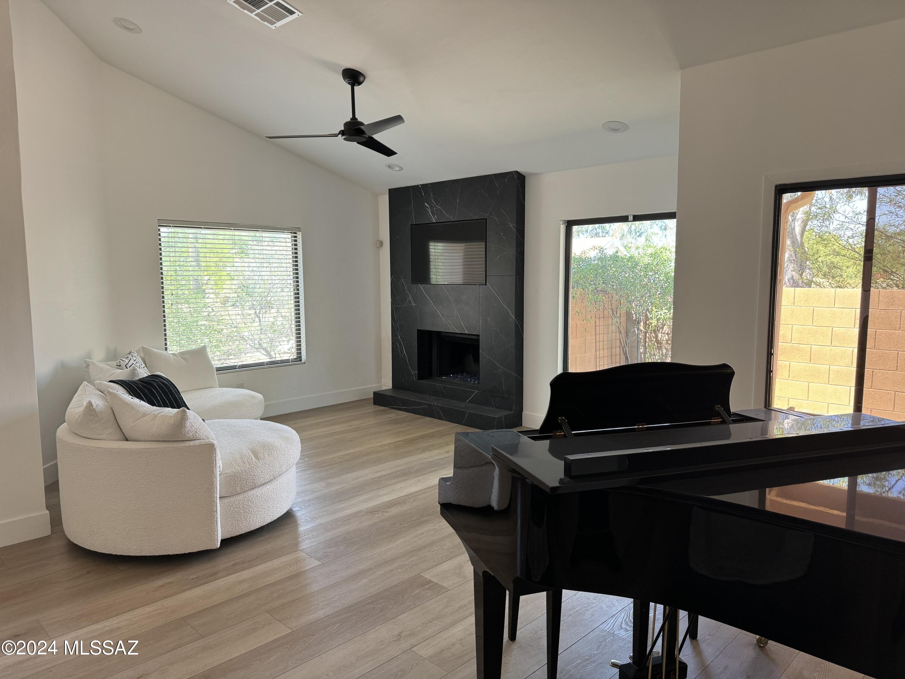 11151 E Windridge Terrace