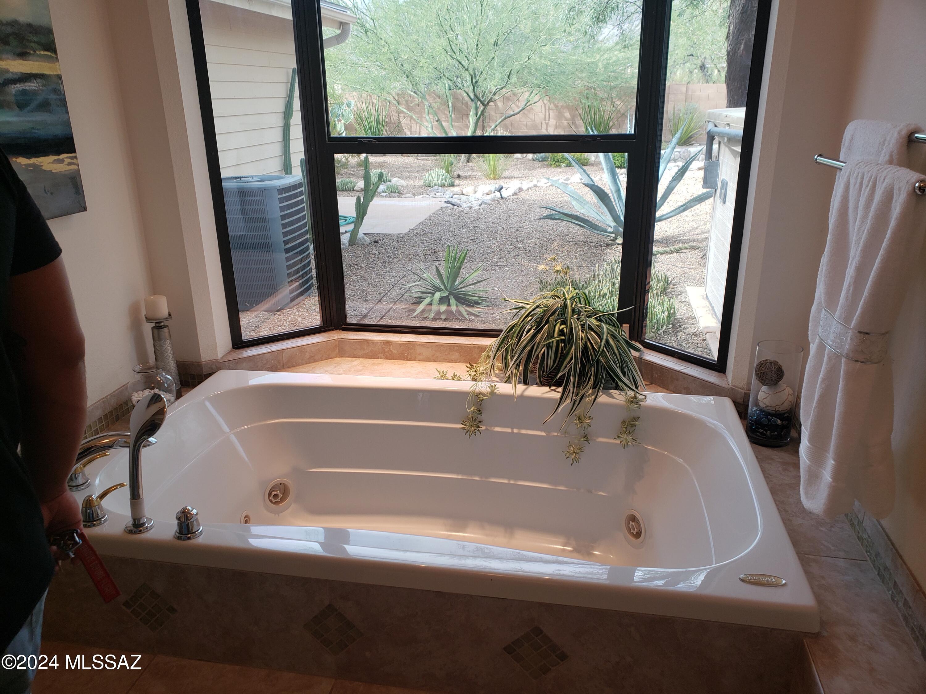 11151 E Windridge Terrace