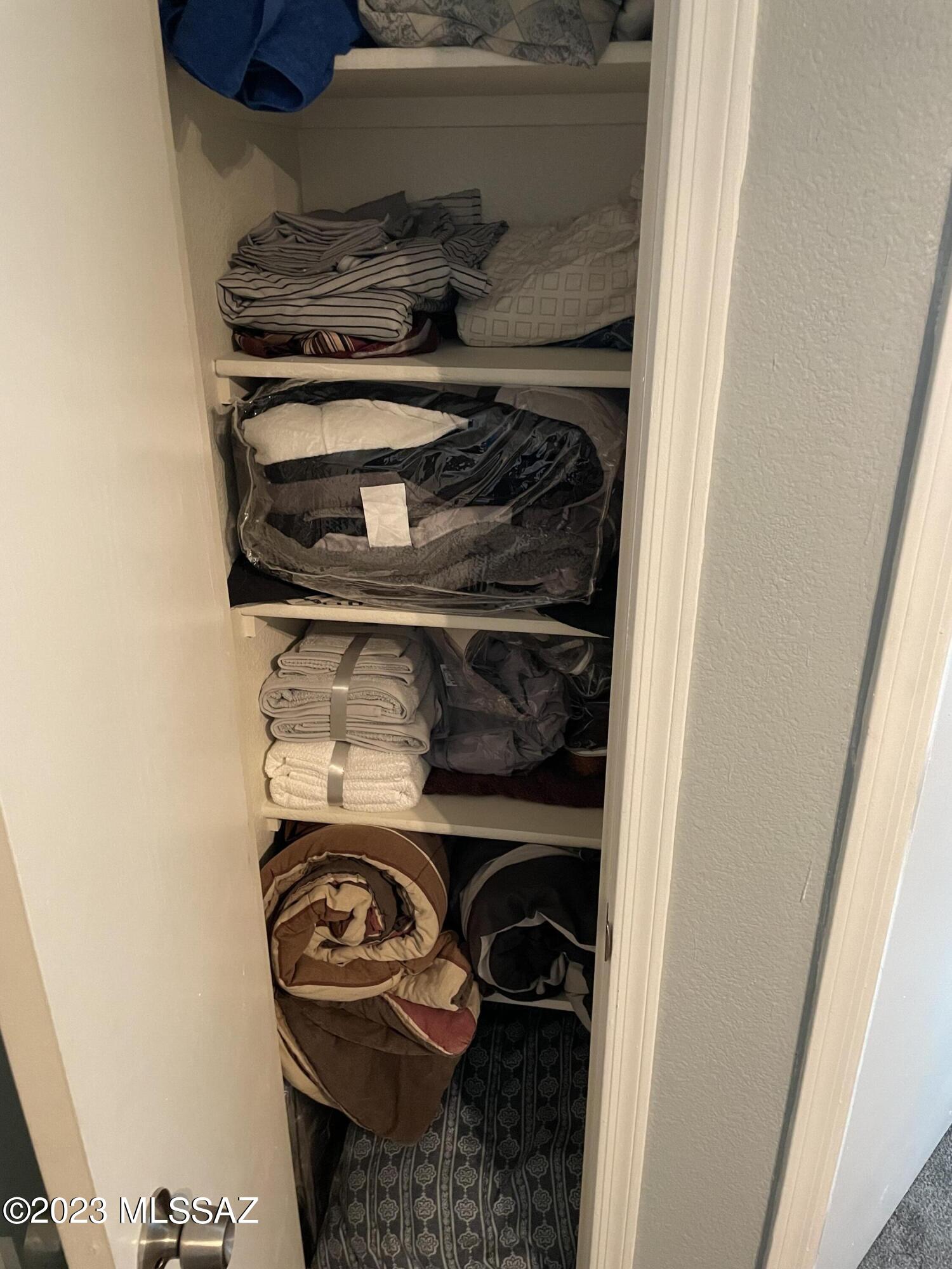 6114 S Earp Wash Lane