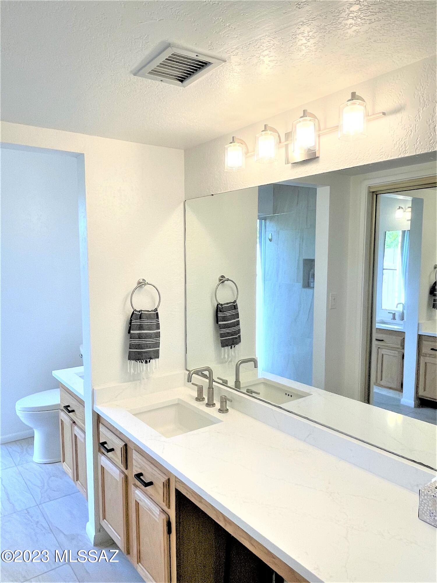 3441 N Camino De Piedras