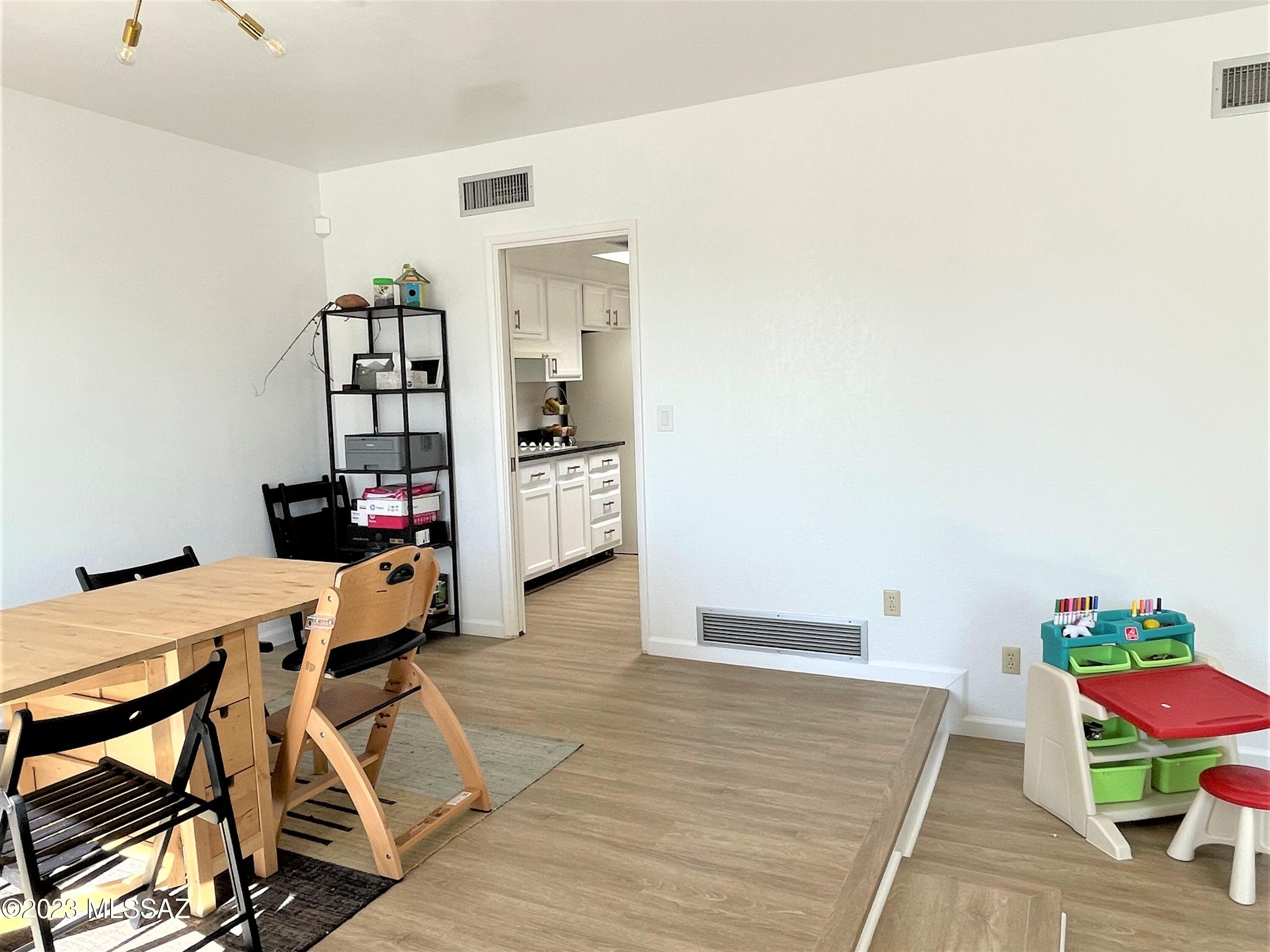 3441 N Camino De Piedras