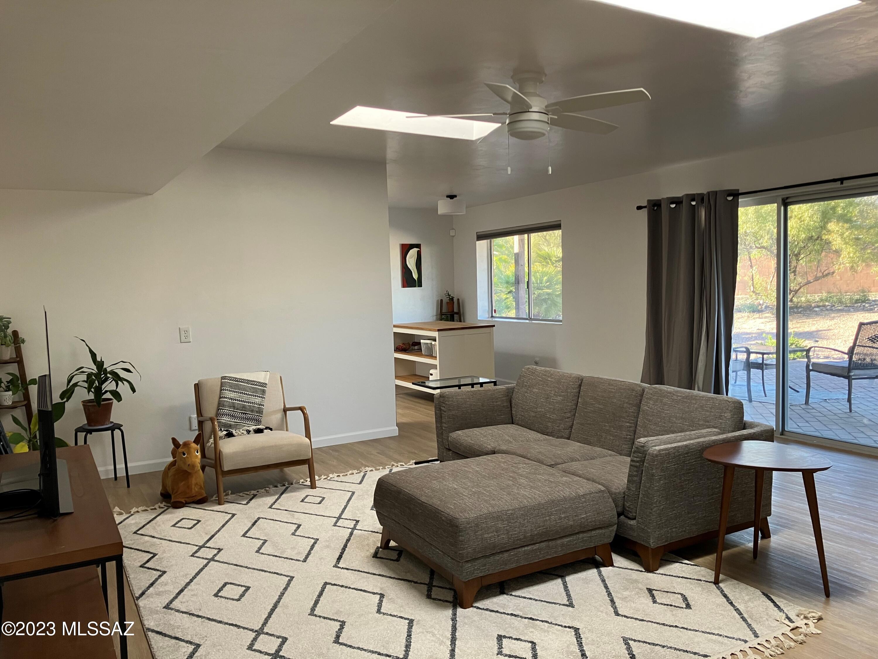 3441 N Camino De Piedras