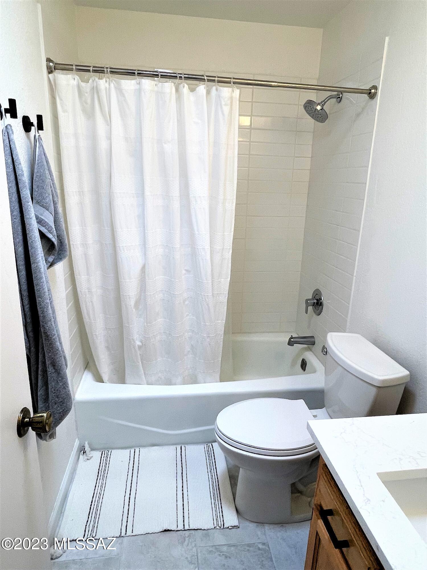 3441 N Camino De Piedras