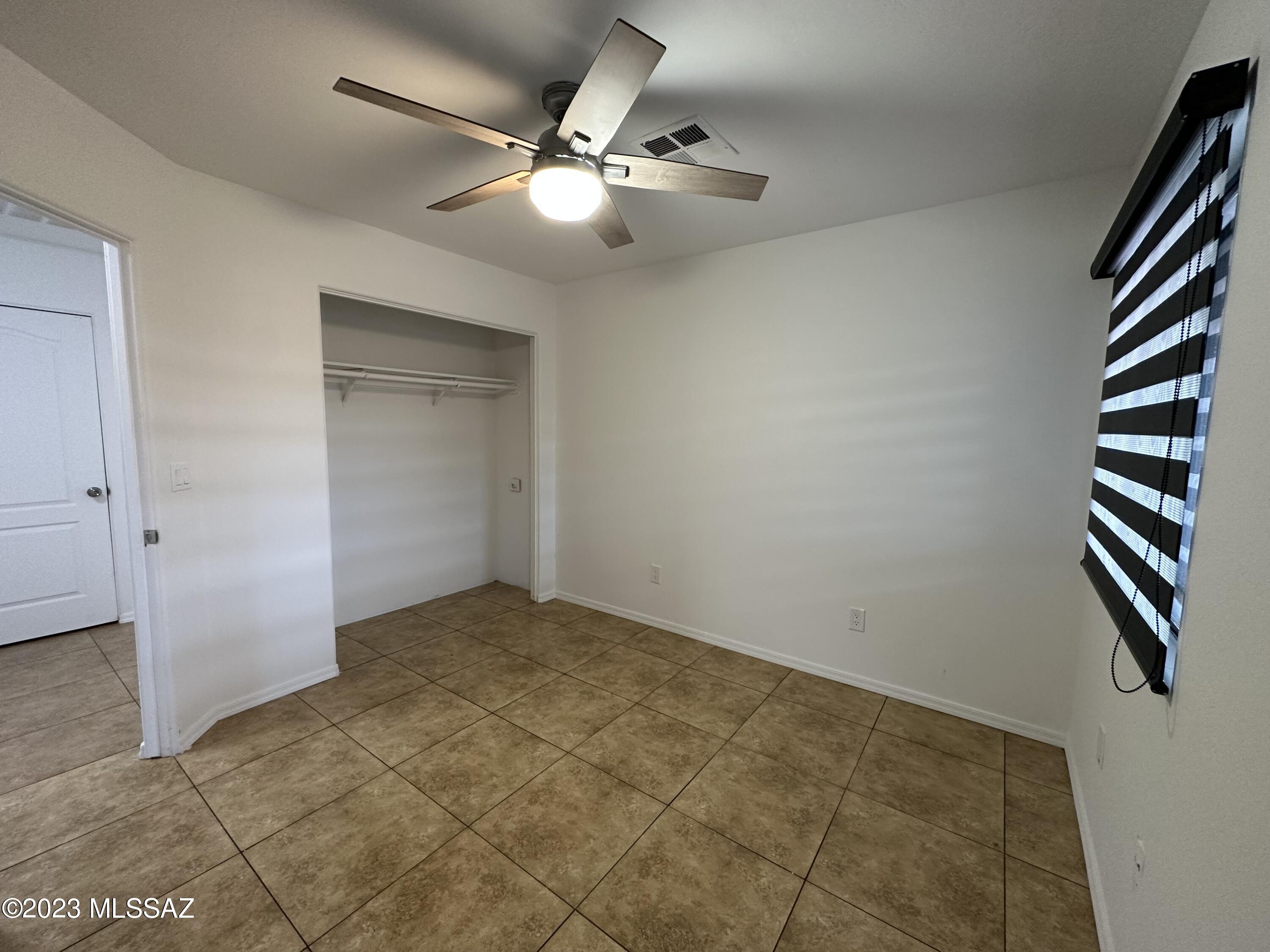 2133 E Vera Cruz Vista