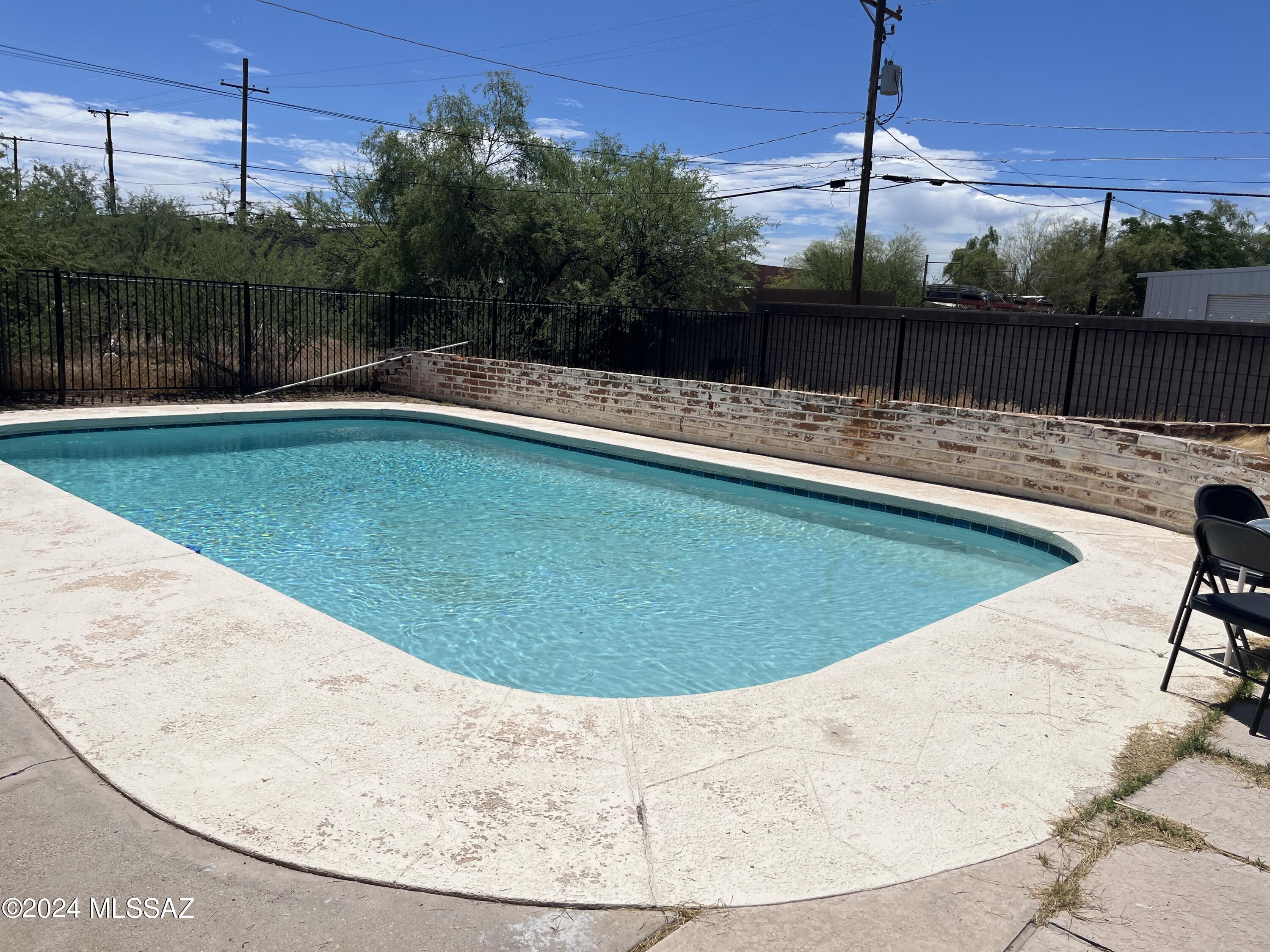 215 W Navajo Road Unit: Unit A