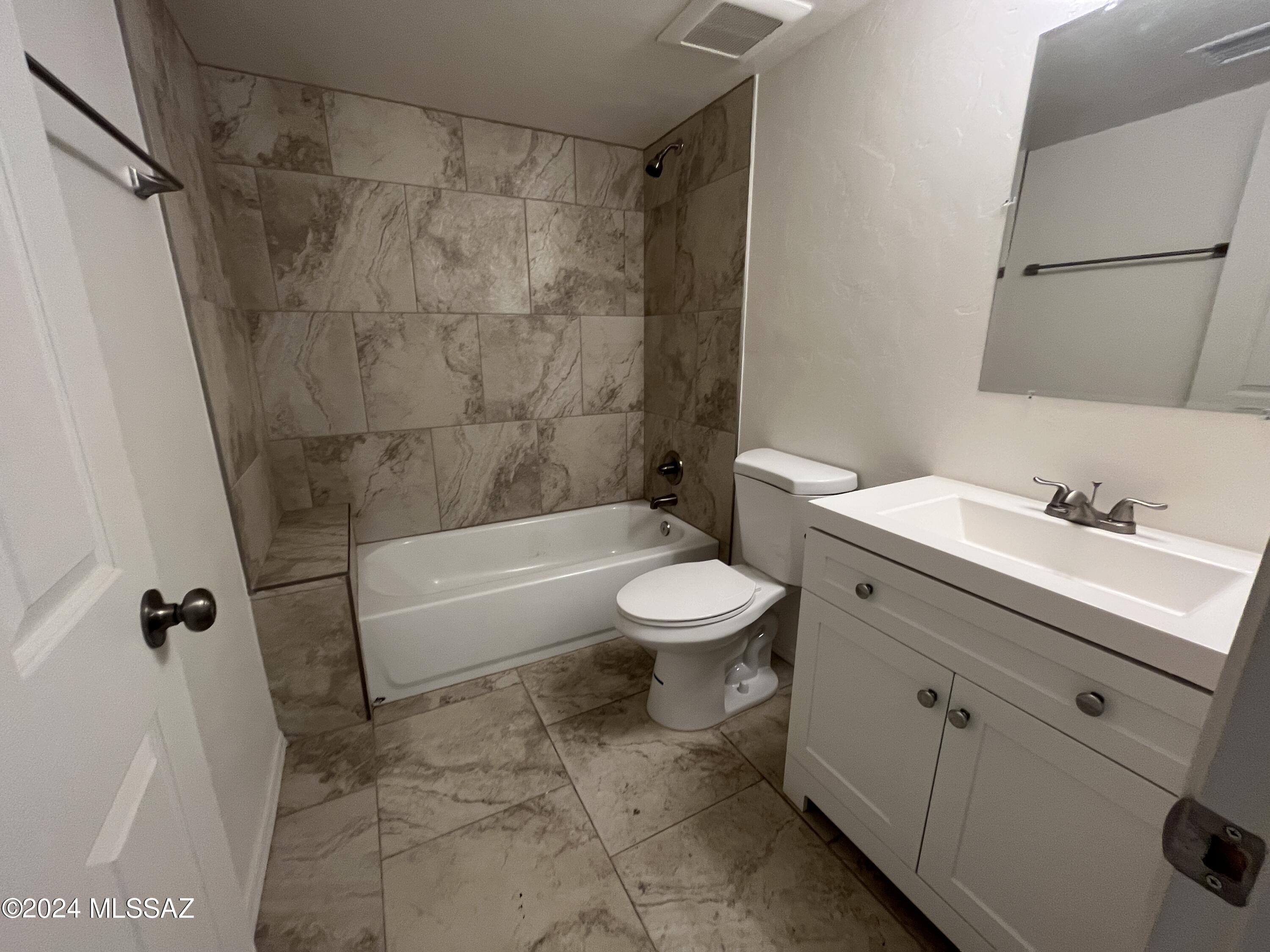 215 W Navajo Road Unit: Unit A