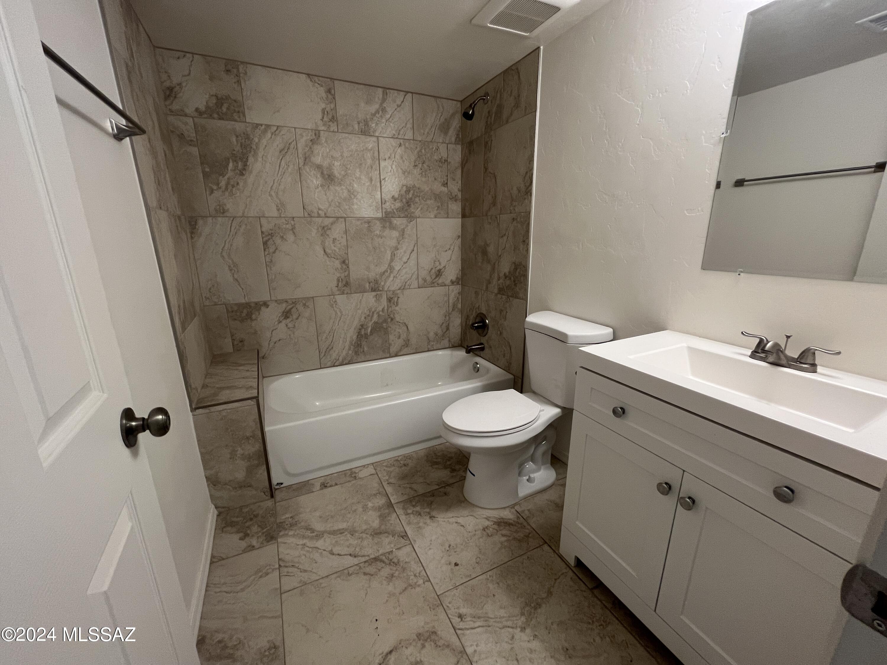 215 W Navajo Road Unit: Unit A