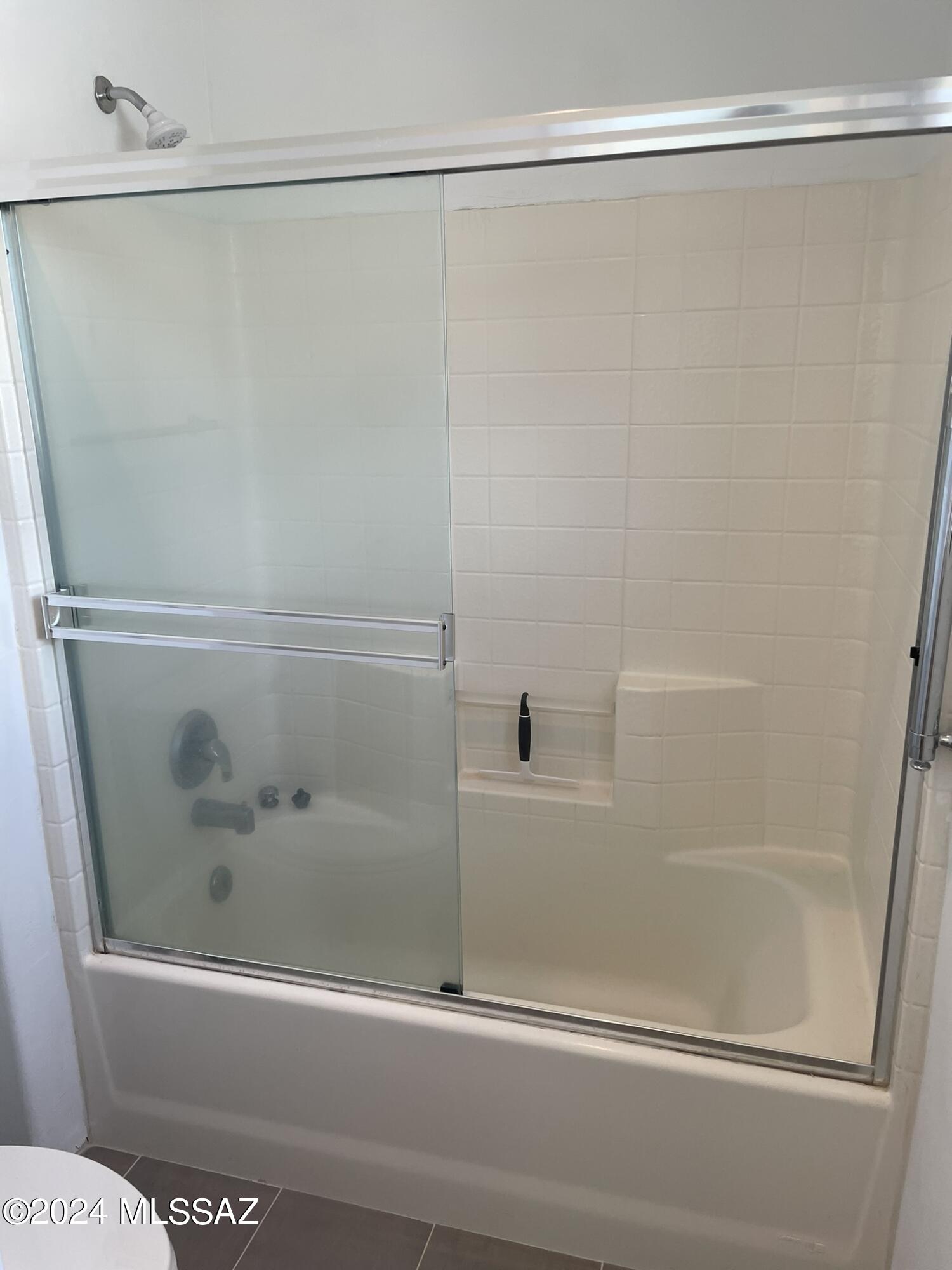 2944 N Cardell Circle