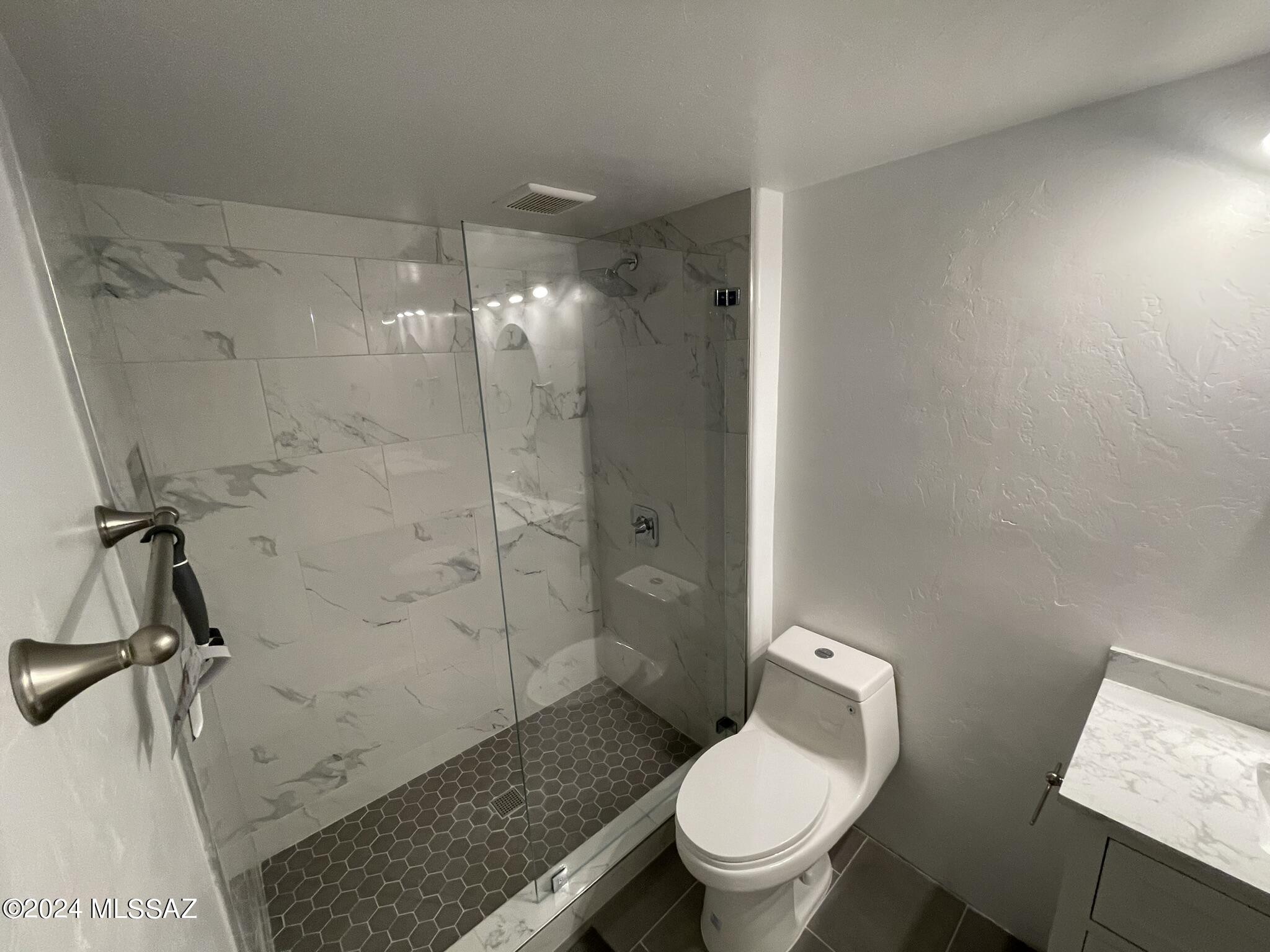 2944 N Cardell Circle