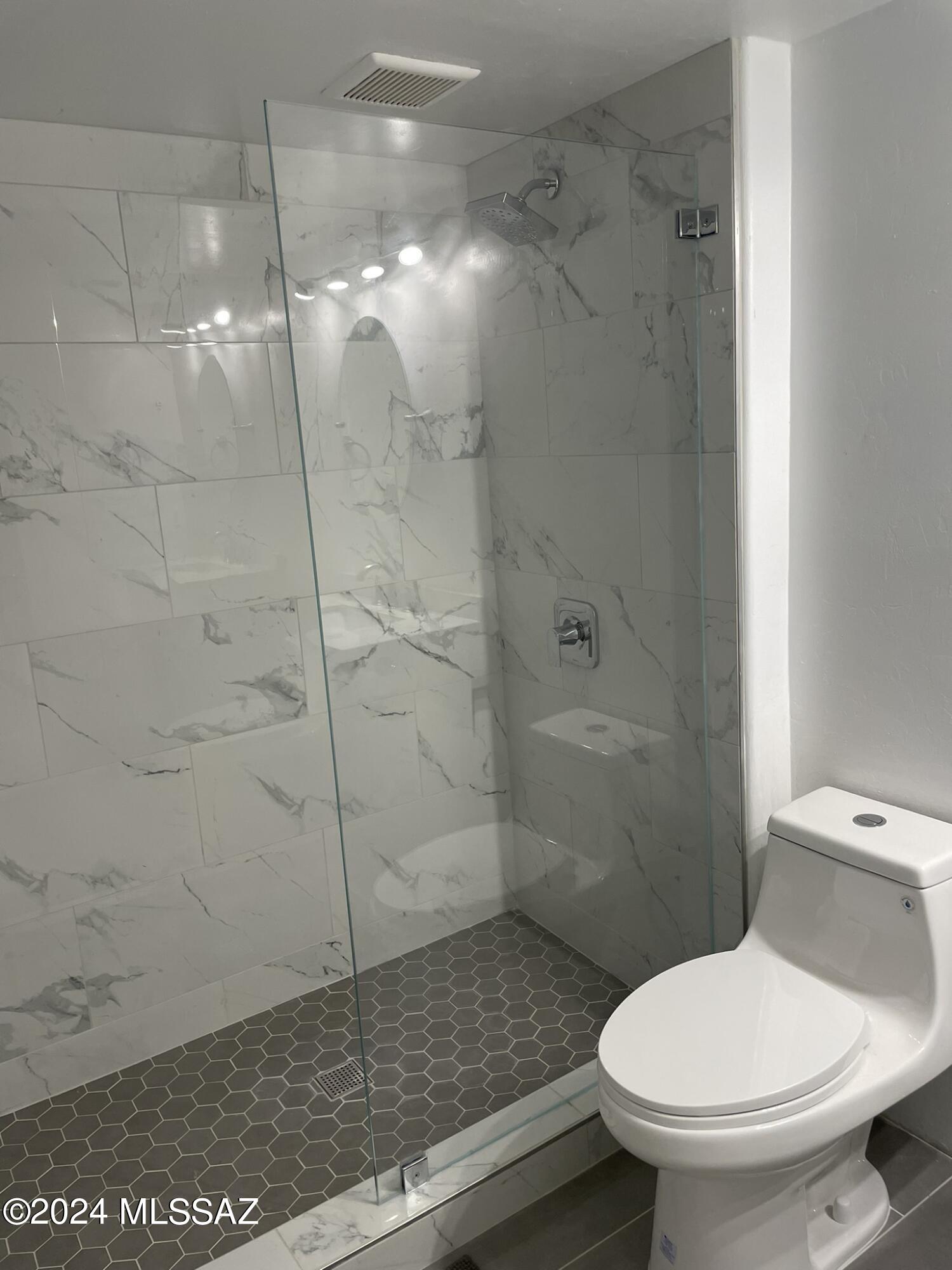 2944 N Cardell Circle