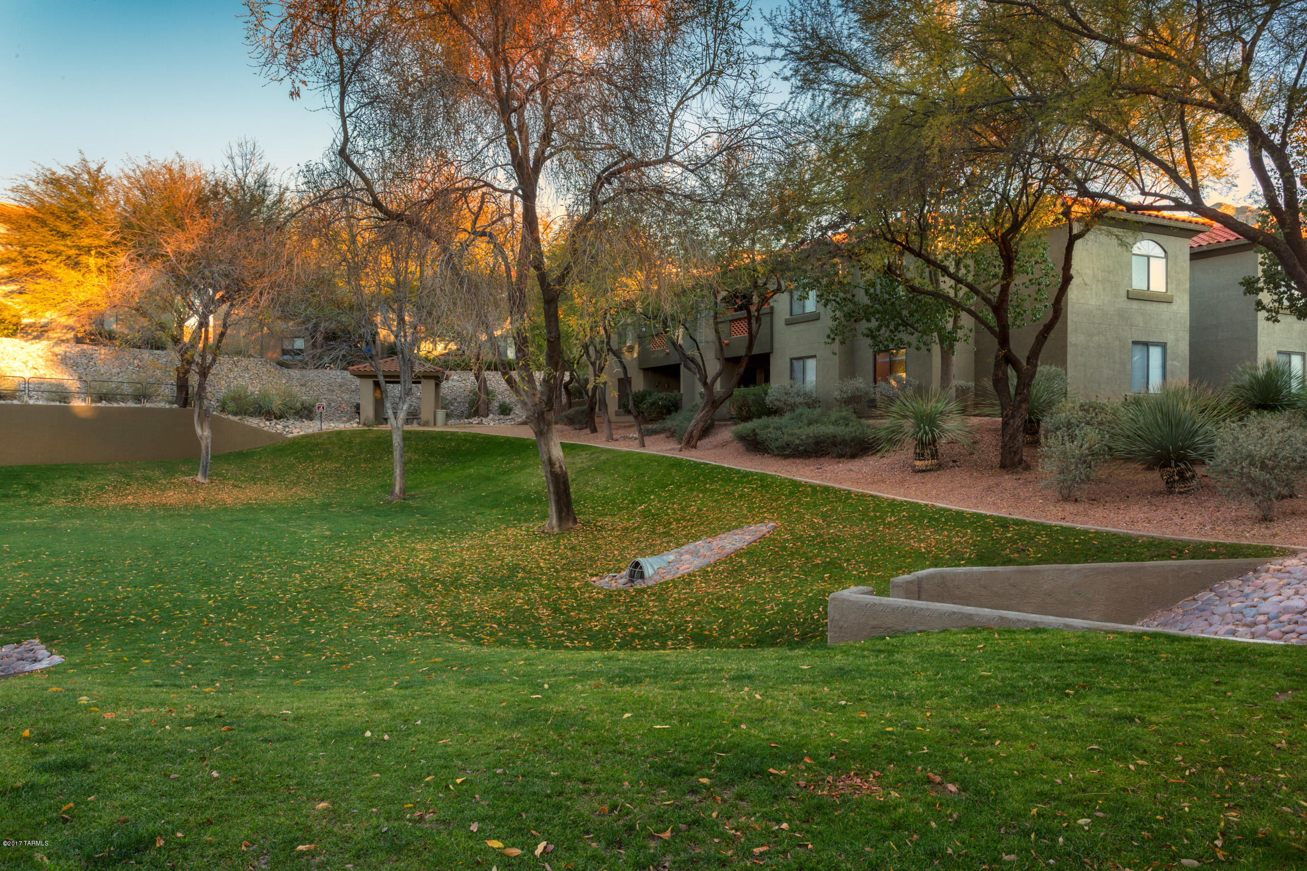 5751 N Kolb Road Unit: 22104