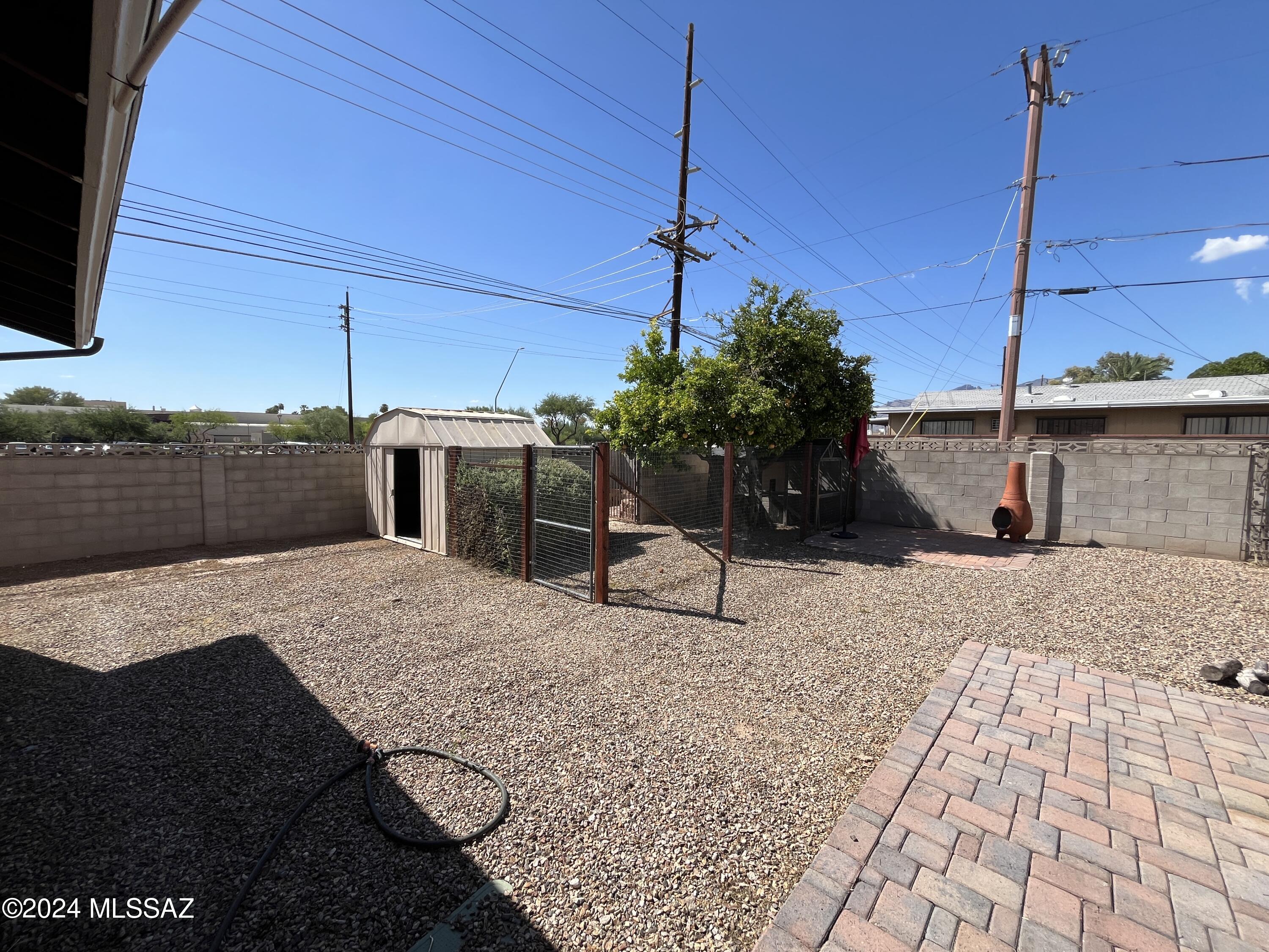 5501 E Spring Street