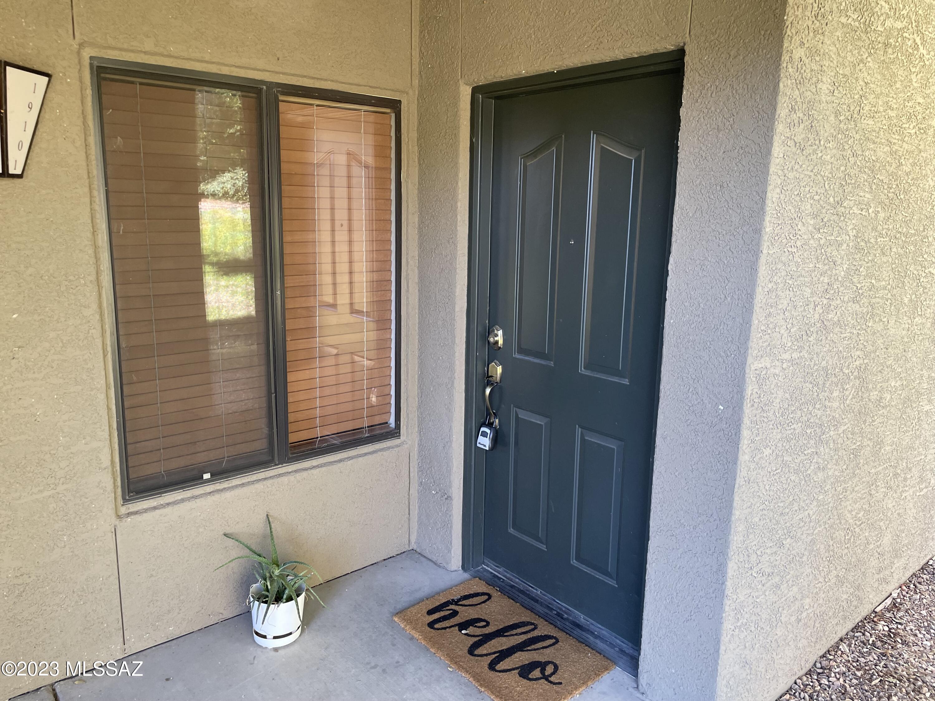 5751 N Kolb Road Unit: 19101