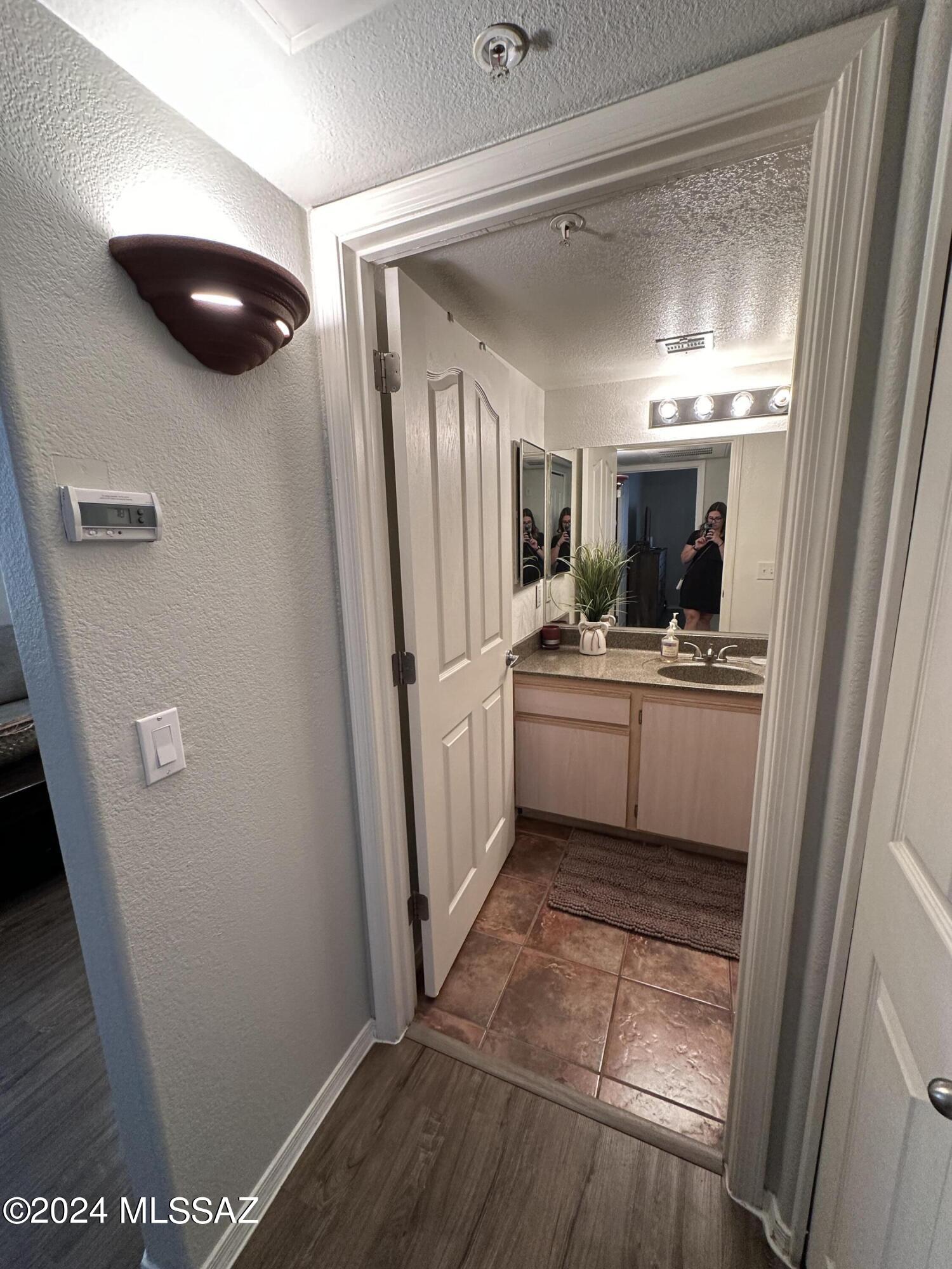 5751 N Kolb Road Unit: 19101