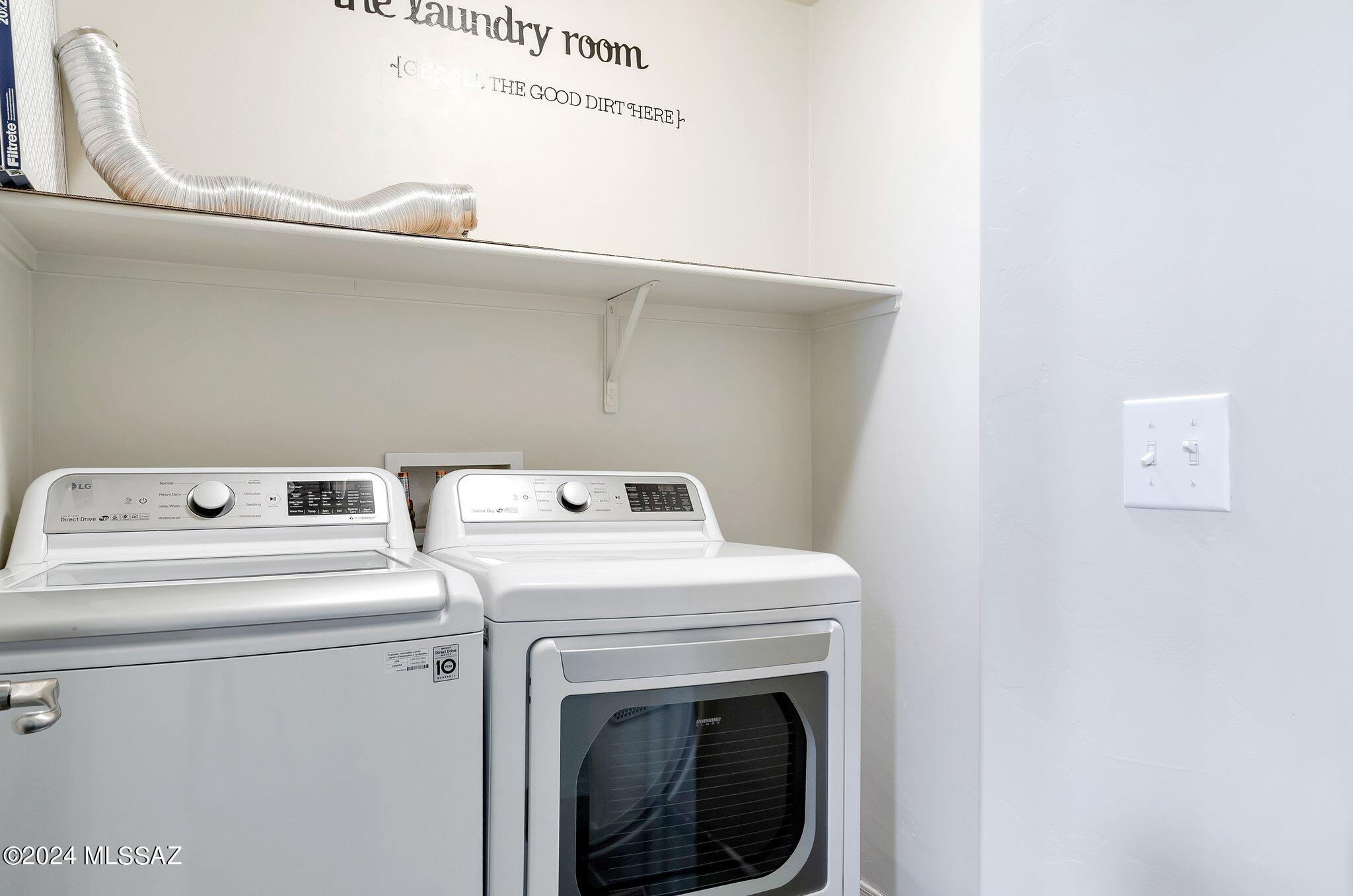 4198 N Stone Cliff Drive