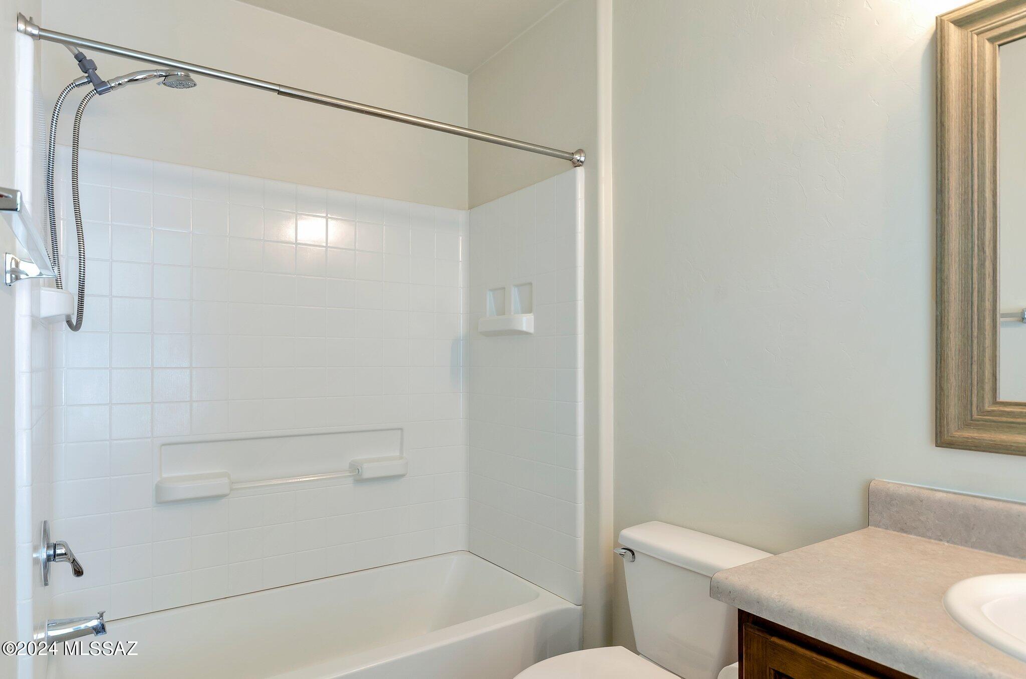 4198 N Stone Cliff Drive