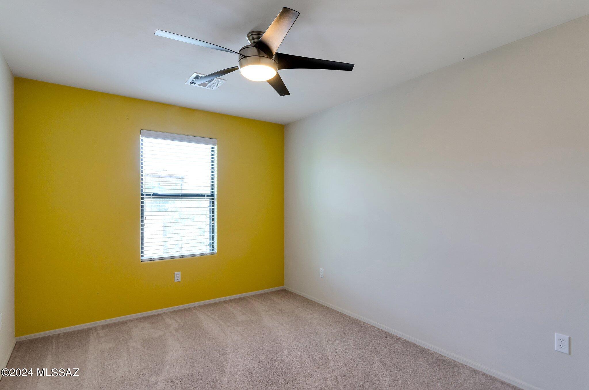 4198 N Stone Cliff Drive