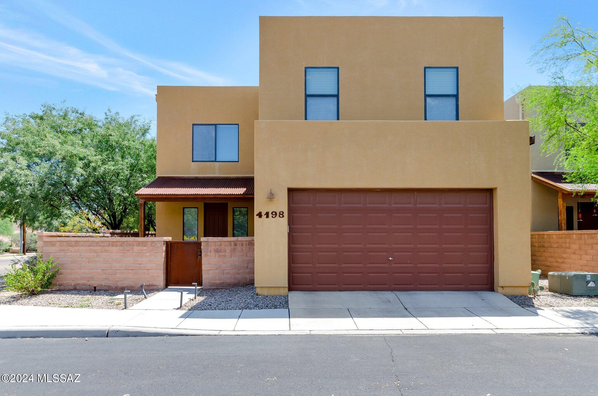 4198 N Stone Cliff Drive