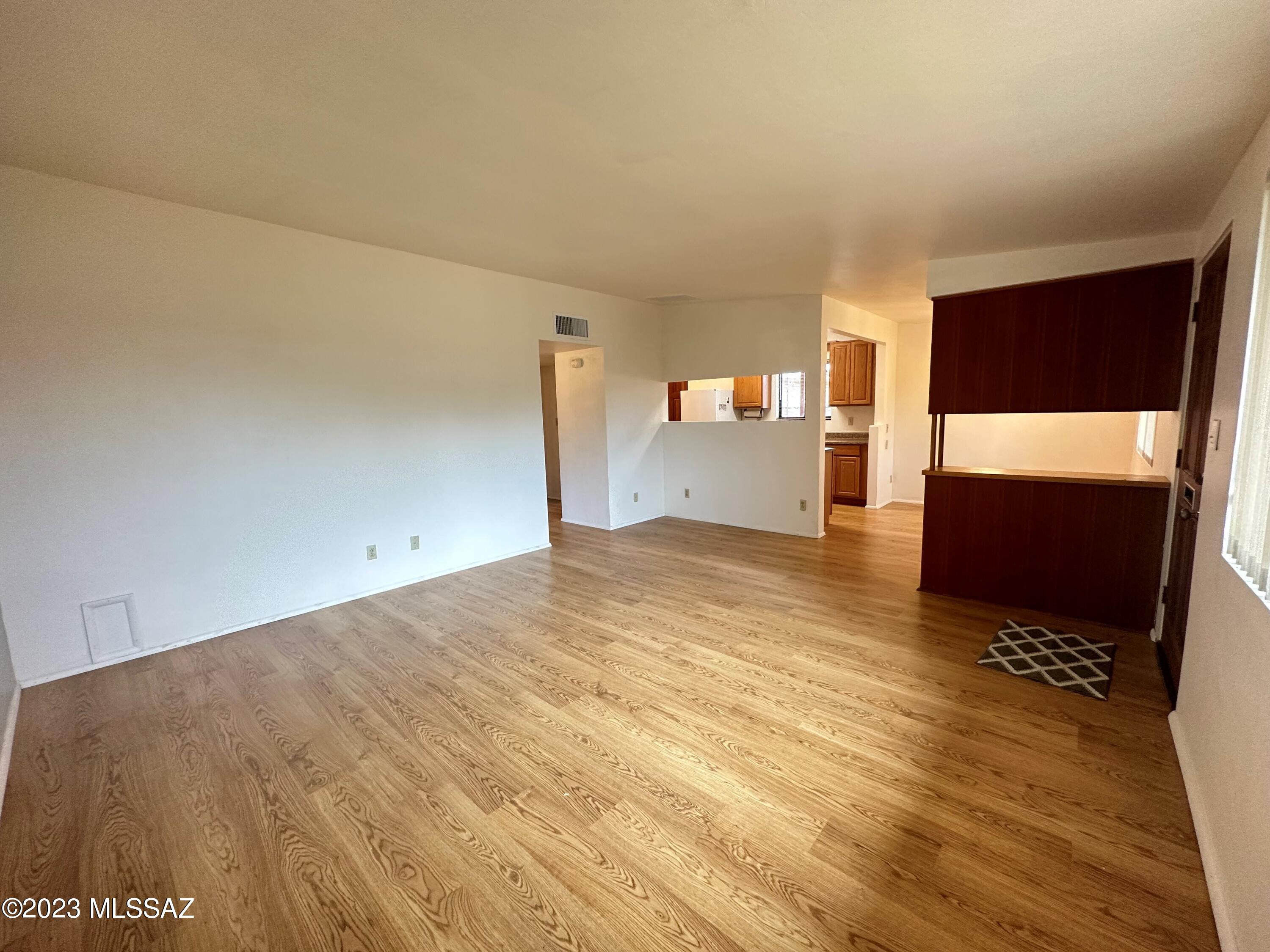 1620 N Camilla Boulevard