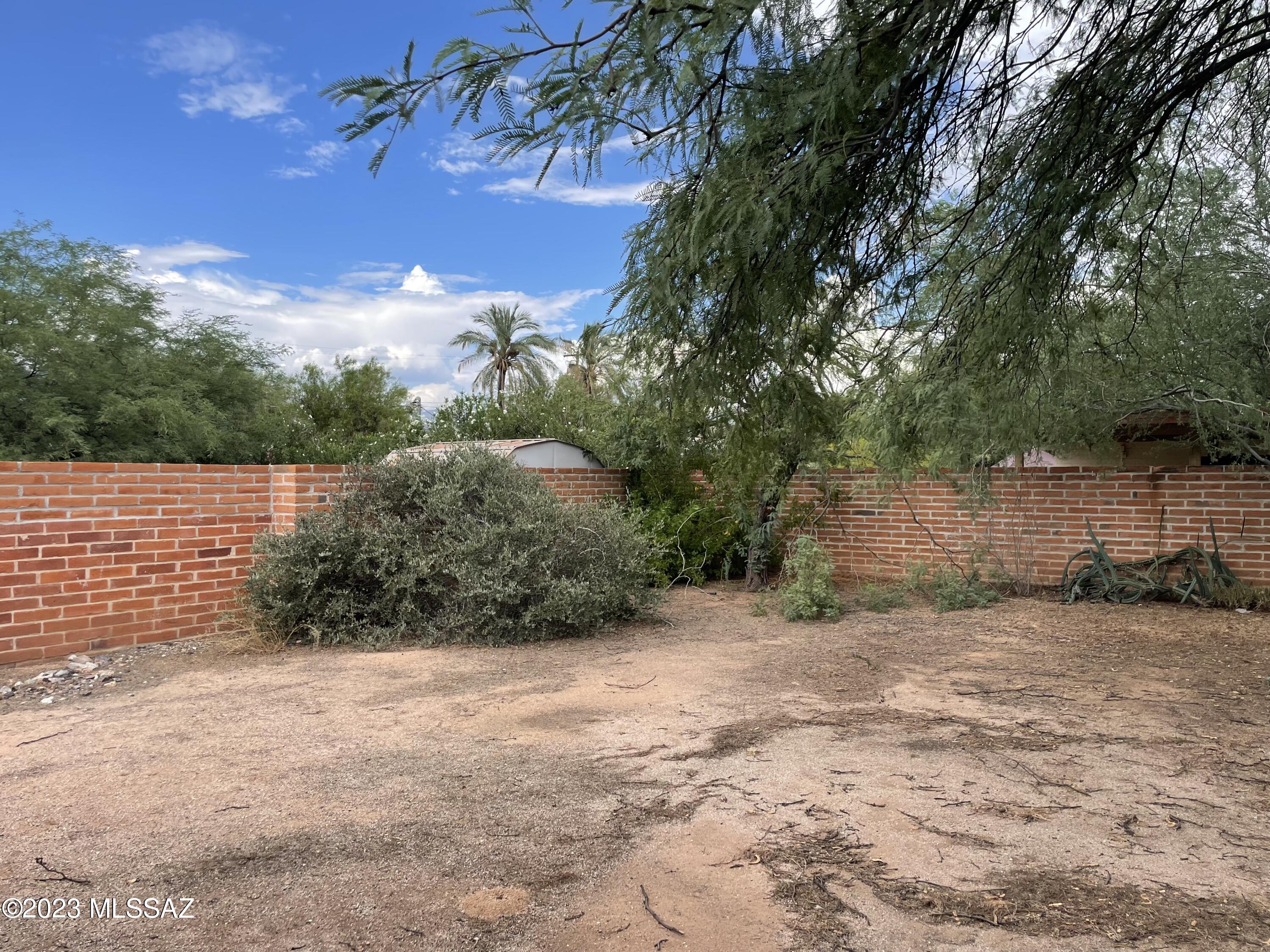 1620 N Camilla Boulevard