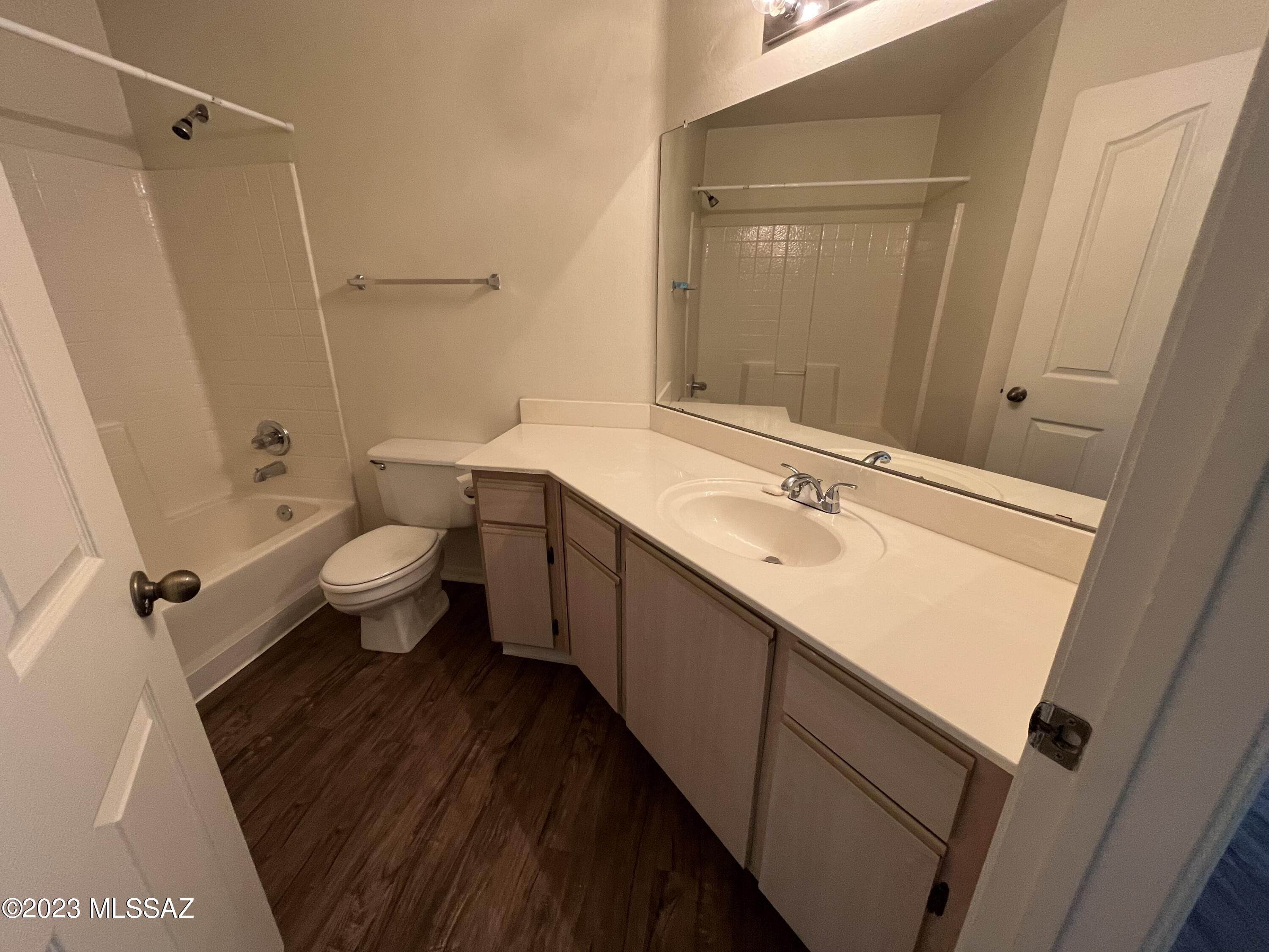 5751 N Kolb Road Unit: 34204