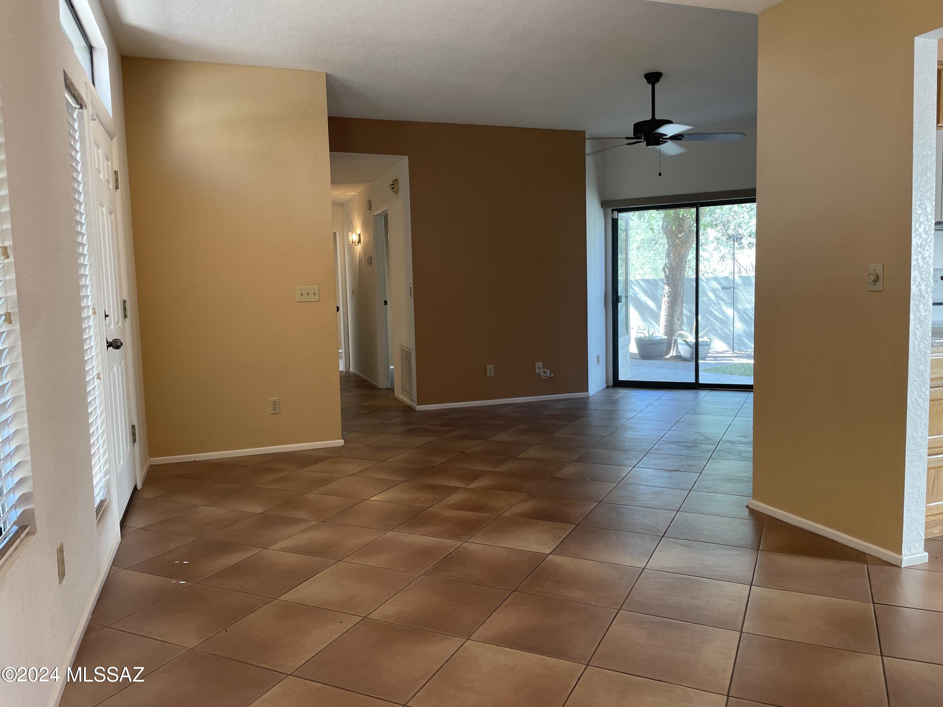 5573 N Crystal Mist Place