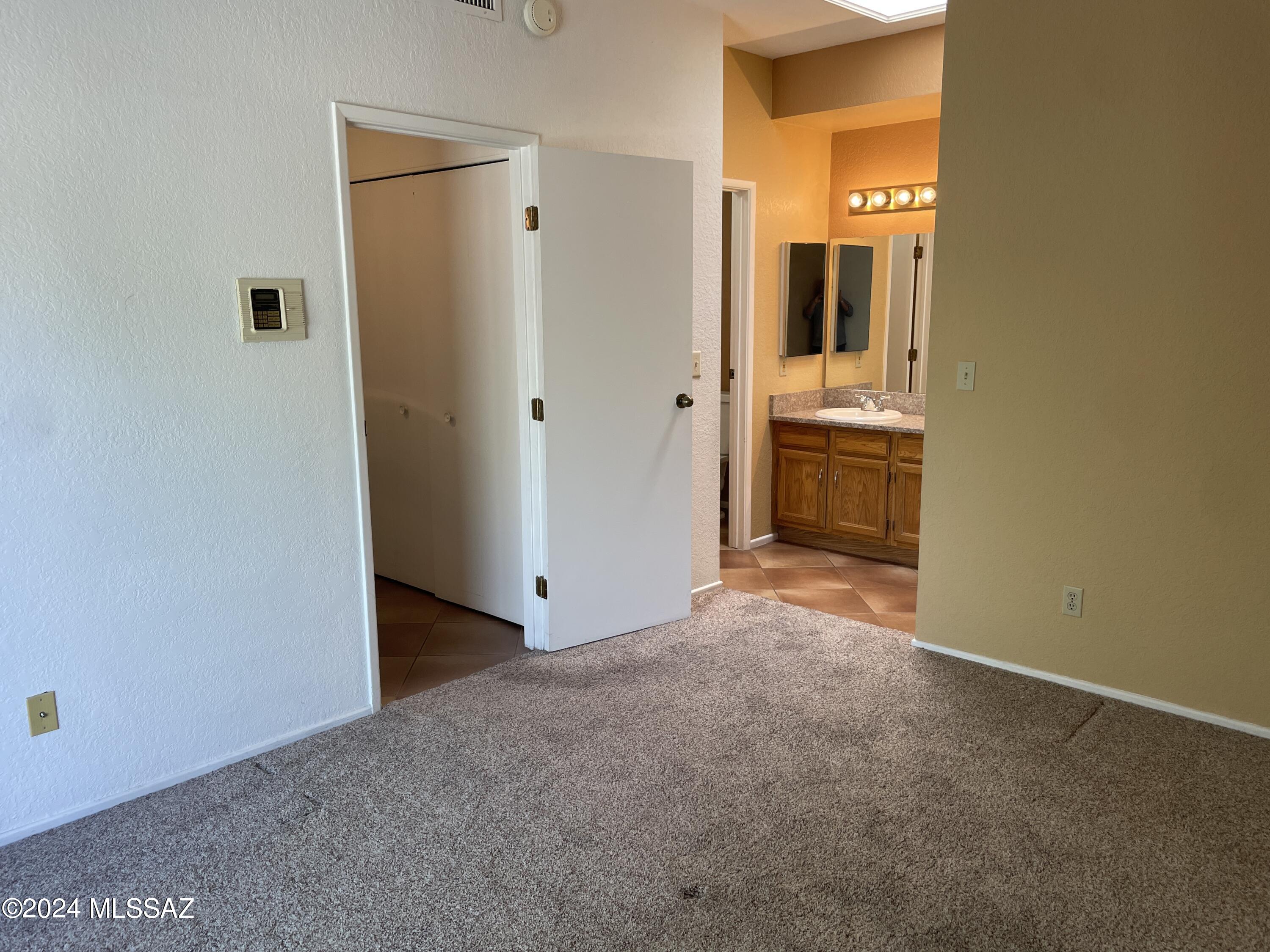 5573 N Crystal Mist Place