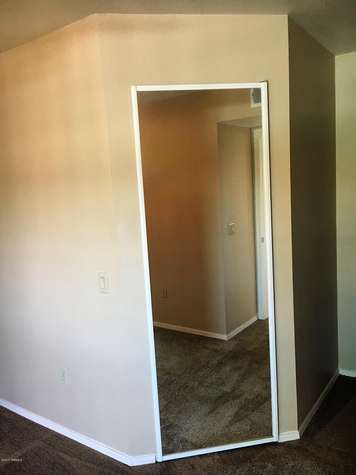 5751 N Kolb Road Unit: 42201