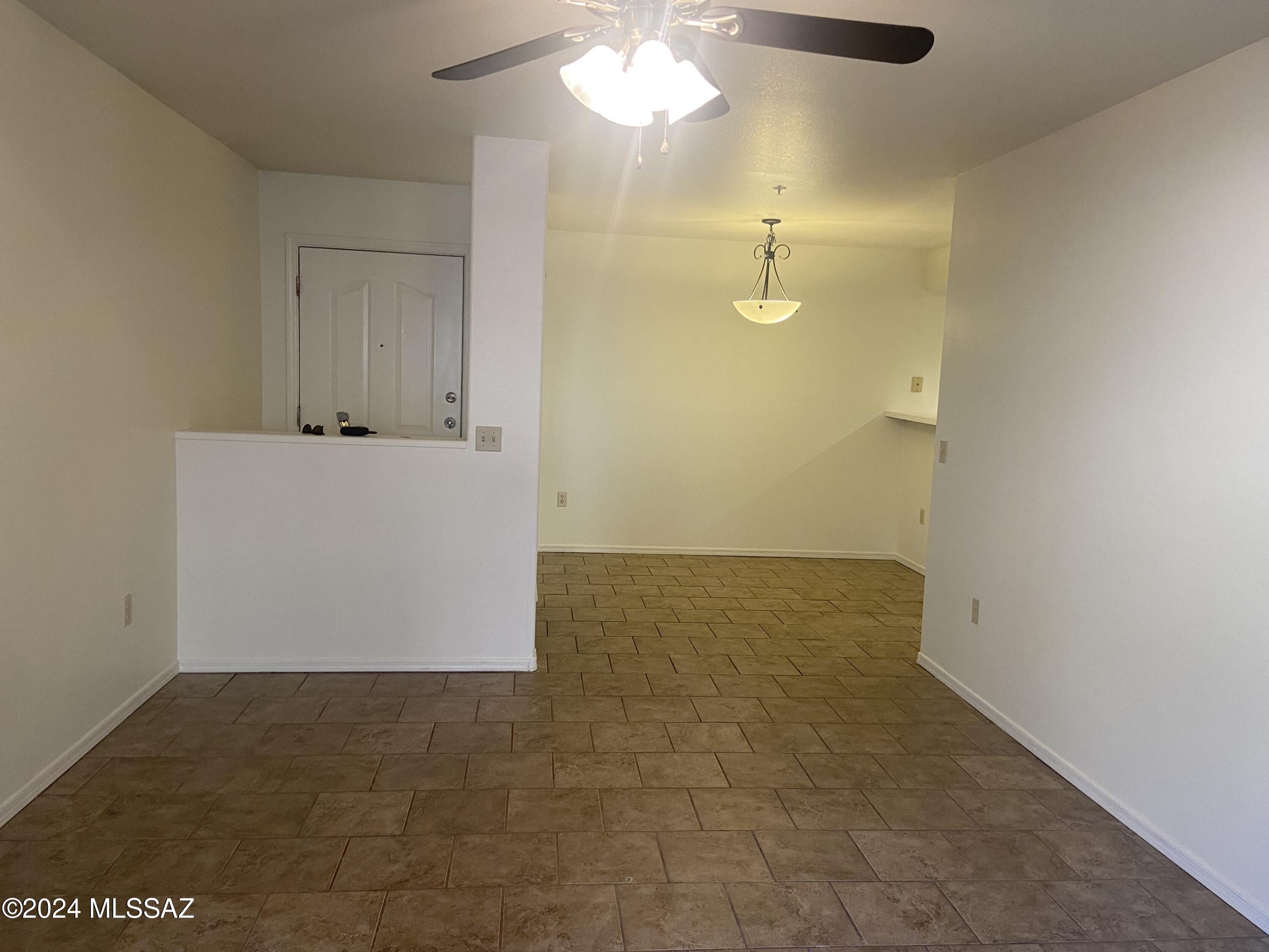 5751 N Kolb Road Unit: 21207
