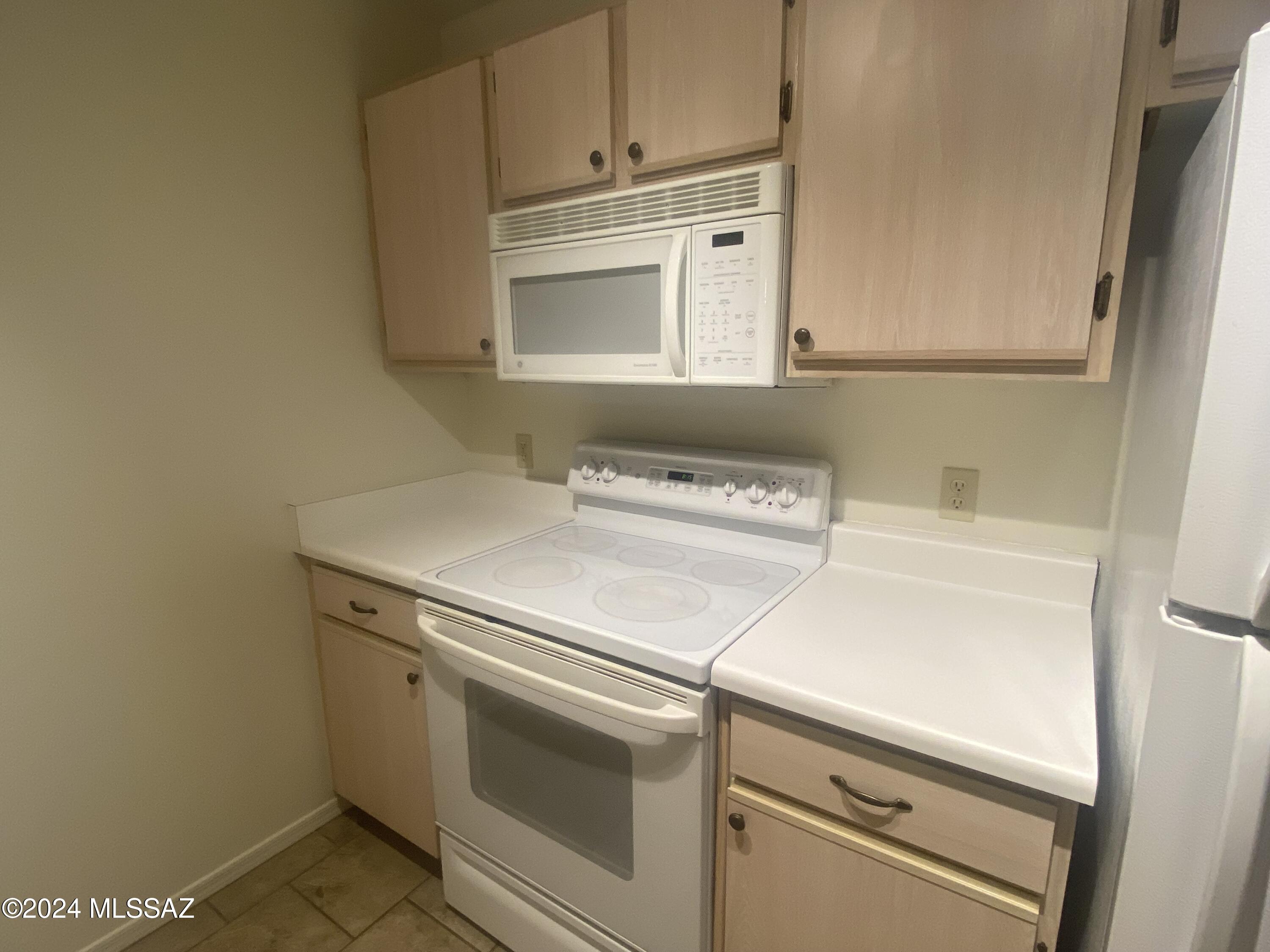 5751 N Kolb Road Unit: 21207