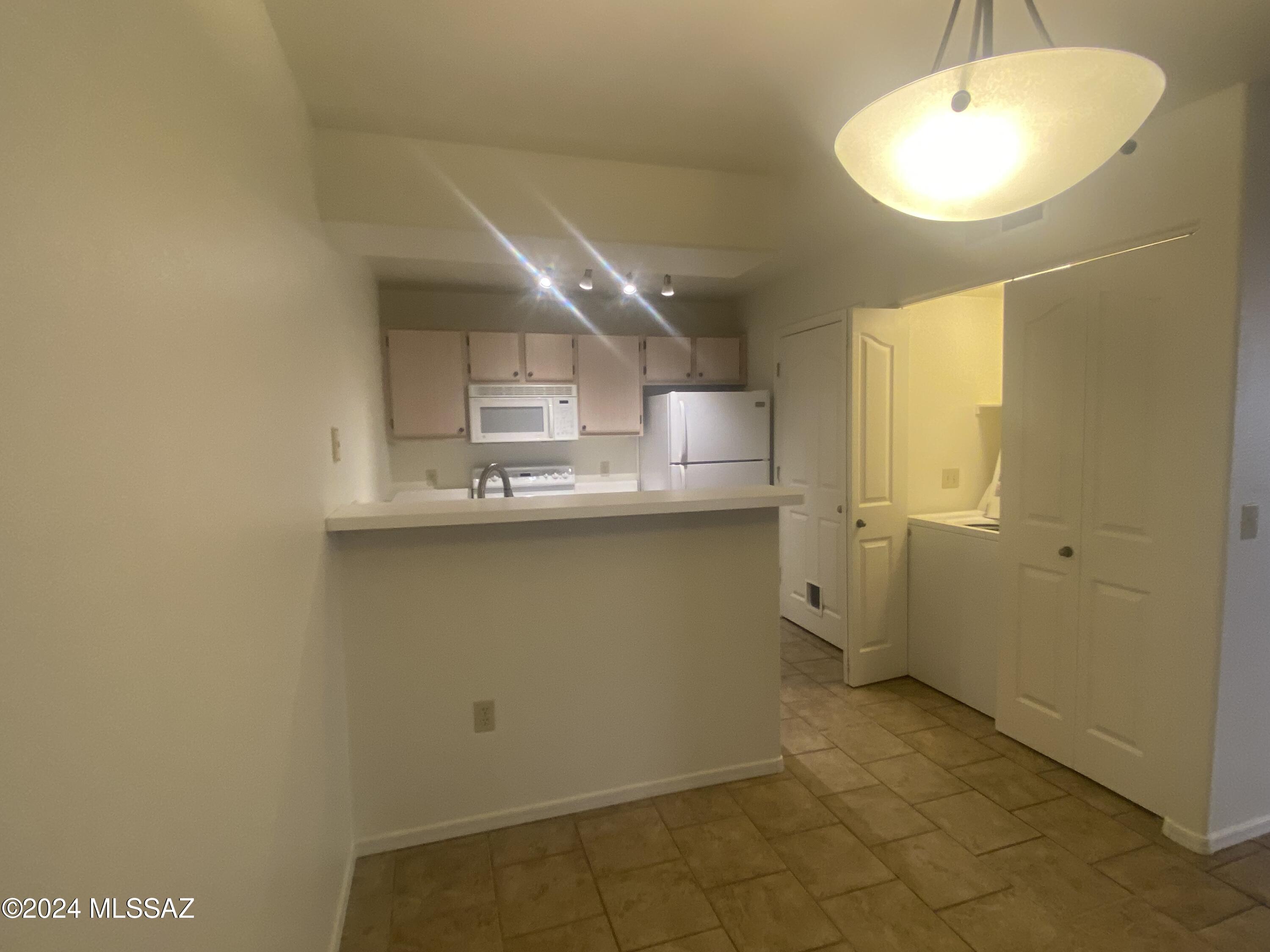 5751 N Kolb Road Unit: 21207
