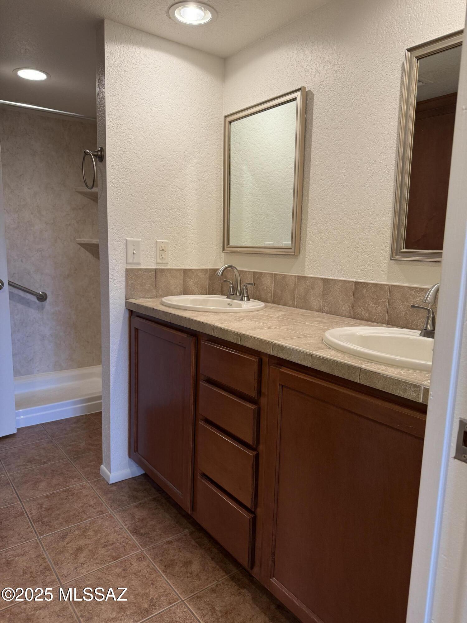 5051 N Sabino Canyon Road Unit: 2137