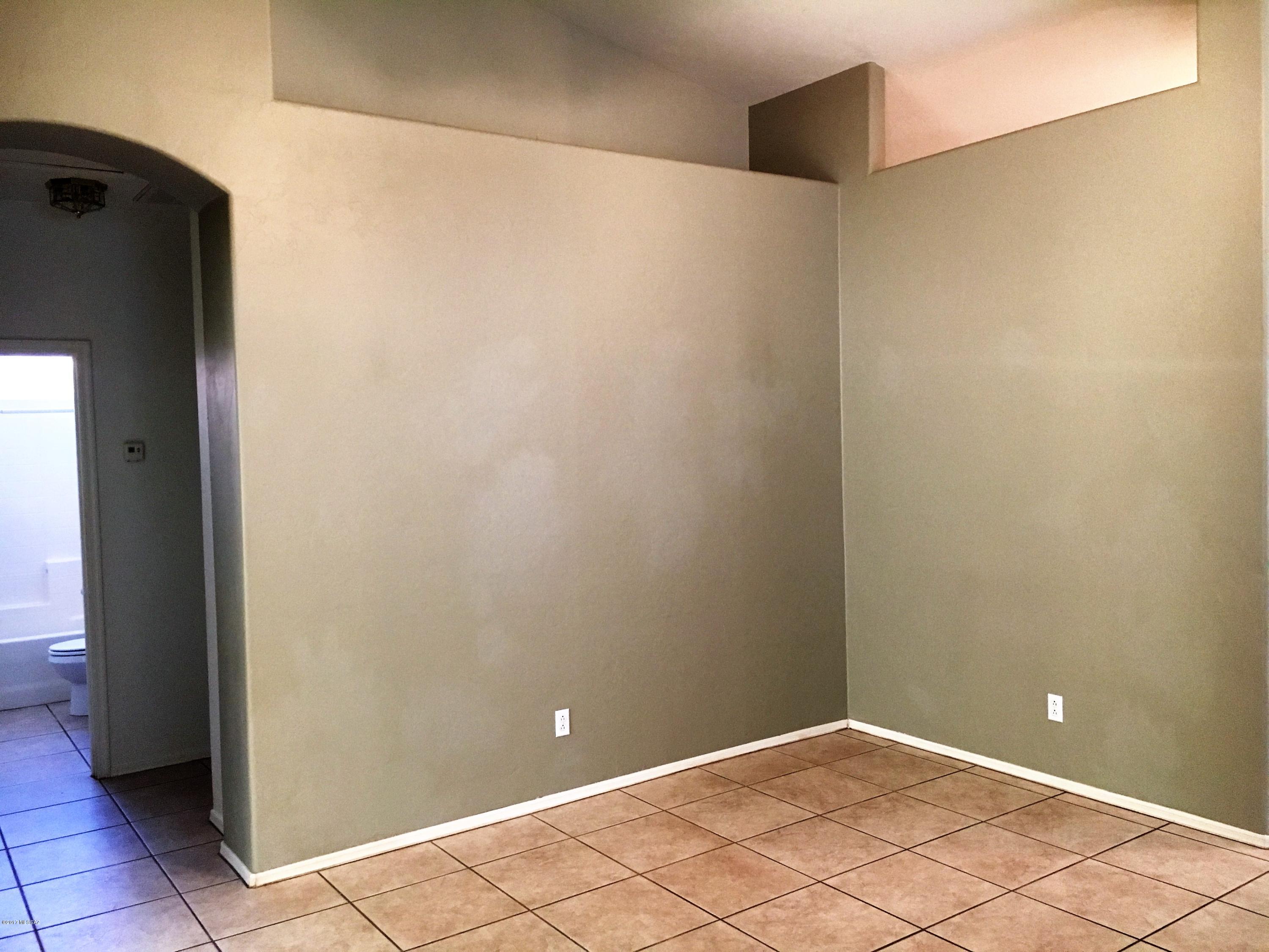 12181 N Makayla Canyon Drive