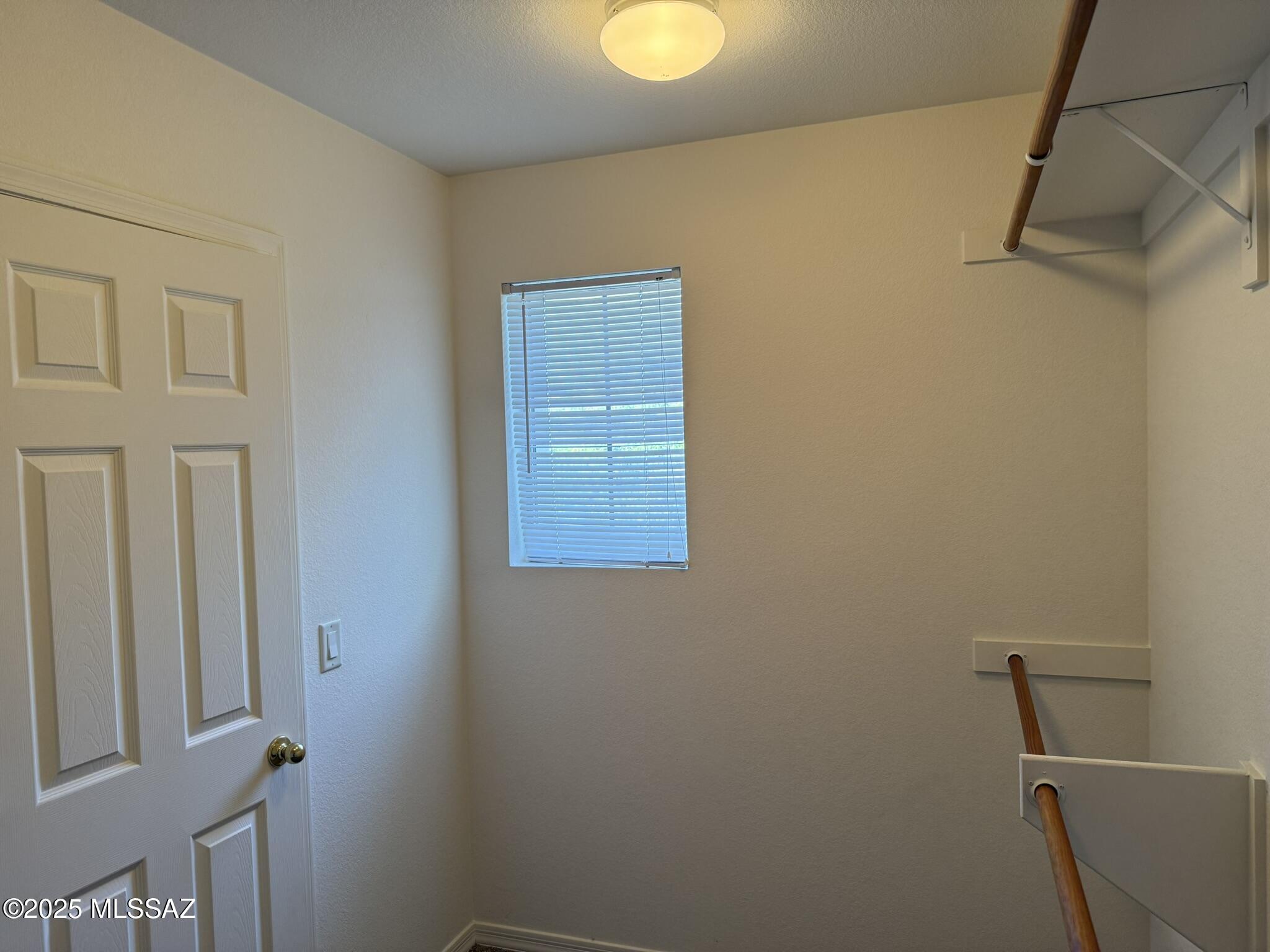 114 E Calle Del Rondador