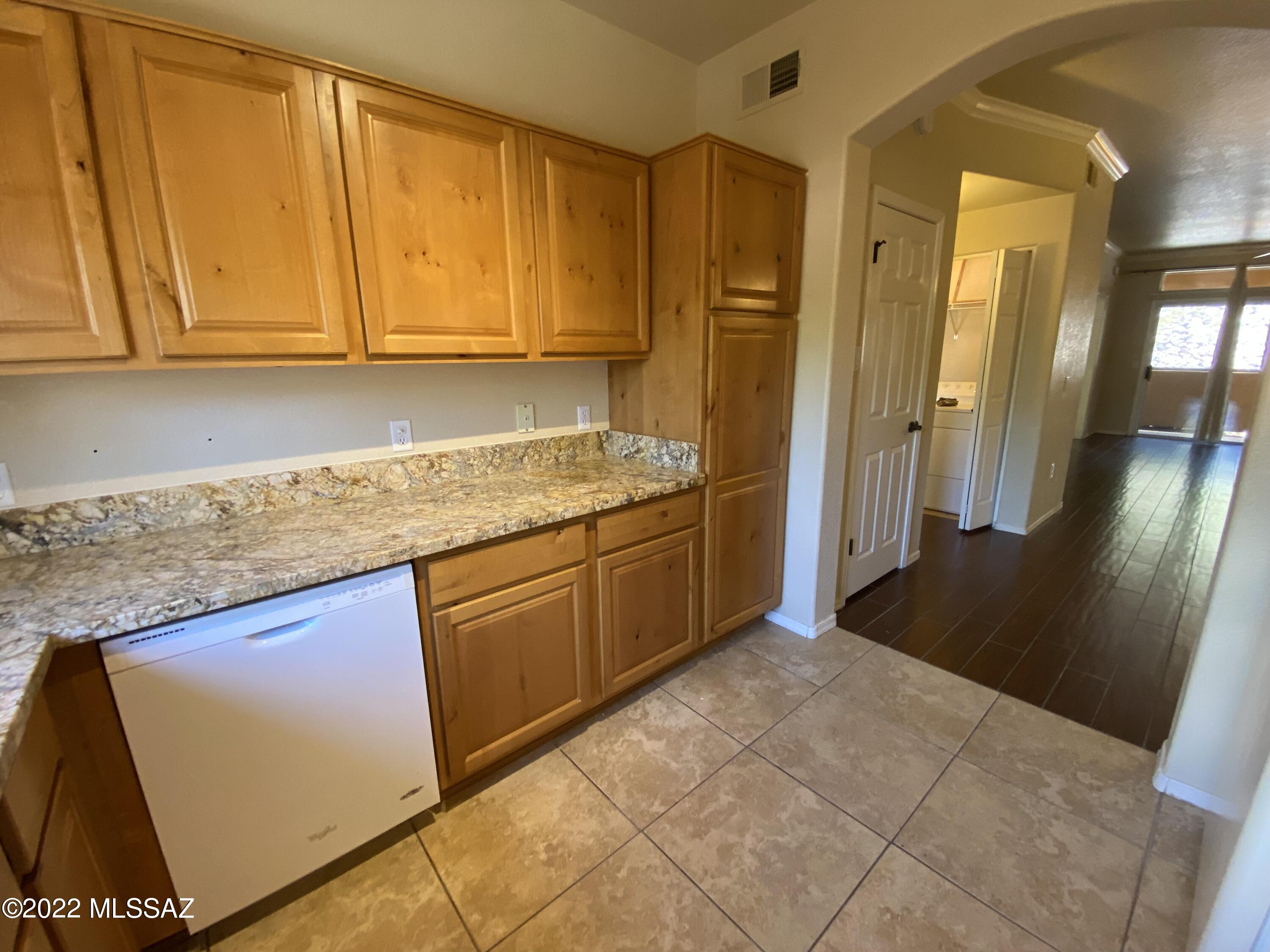 7050 E Sunrise Drive Unit: 14102