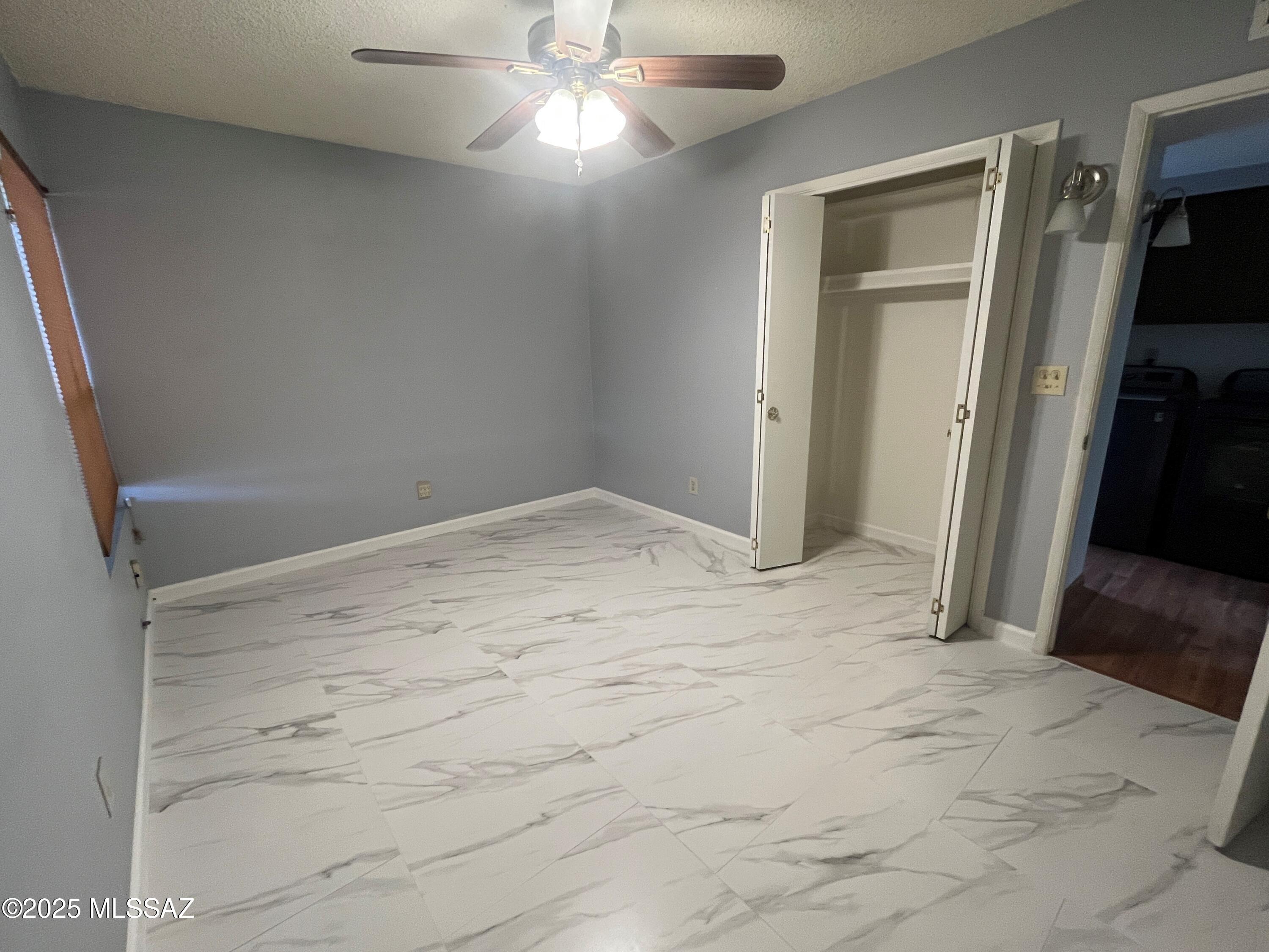 2525 E Prince Road Unit: 14